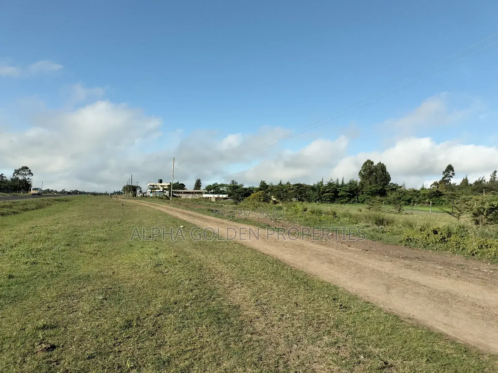 Land 5 Acres , 100 Metres From Nanyuki-Nairobi Tarmac in Gakawa