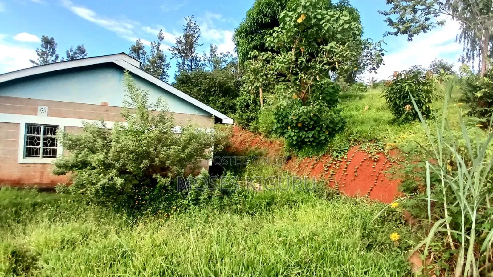 Muranga, 1 3/4 Acres, 3 Bedroom House. in Mugoiri