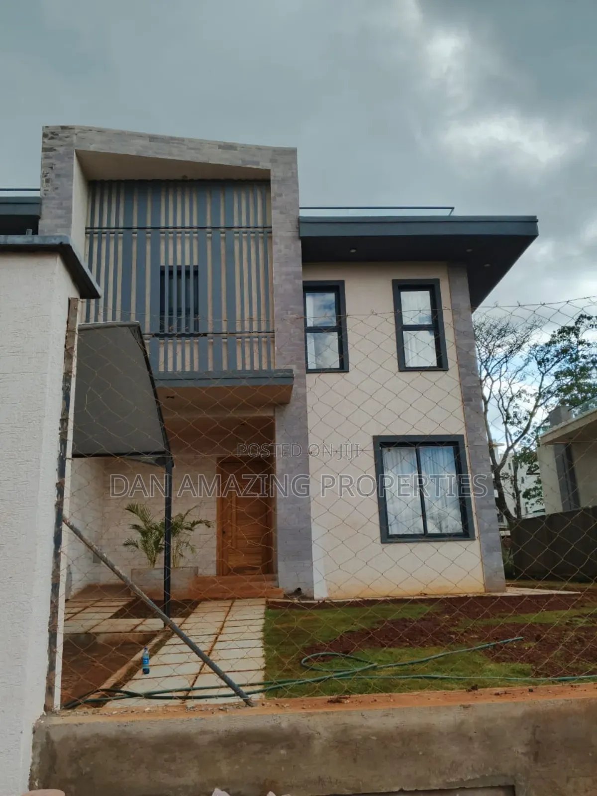 4bdrm Townhouse/Terrace in Loresho Plus Dsq for sale in Loresho