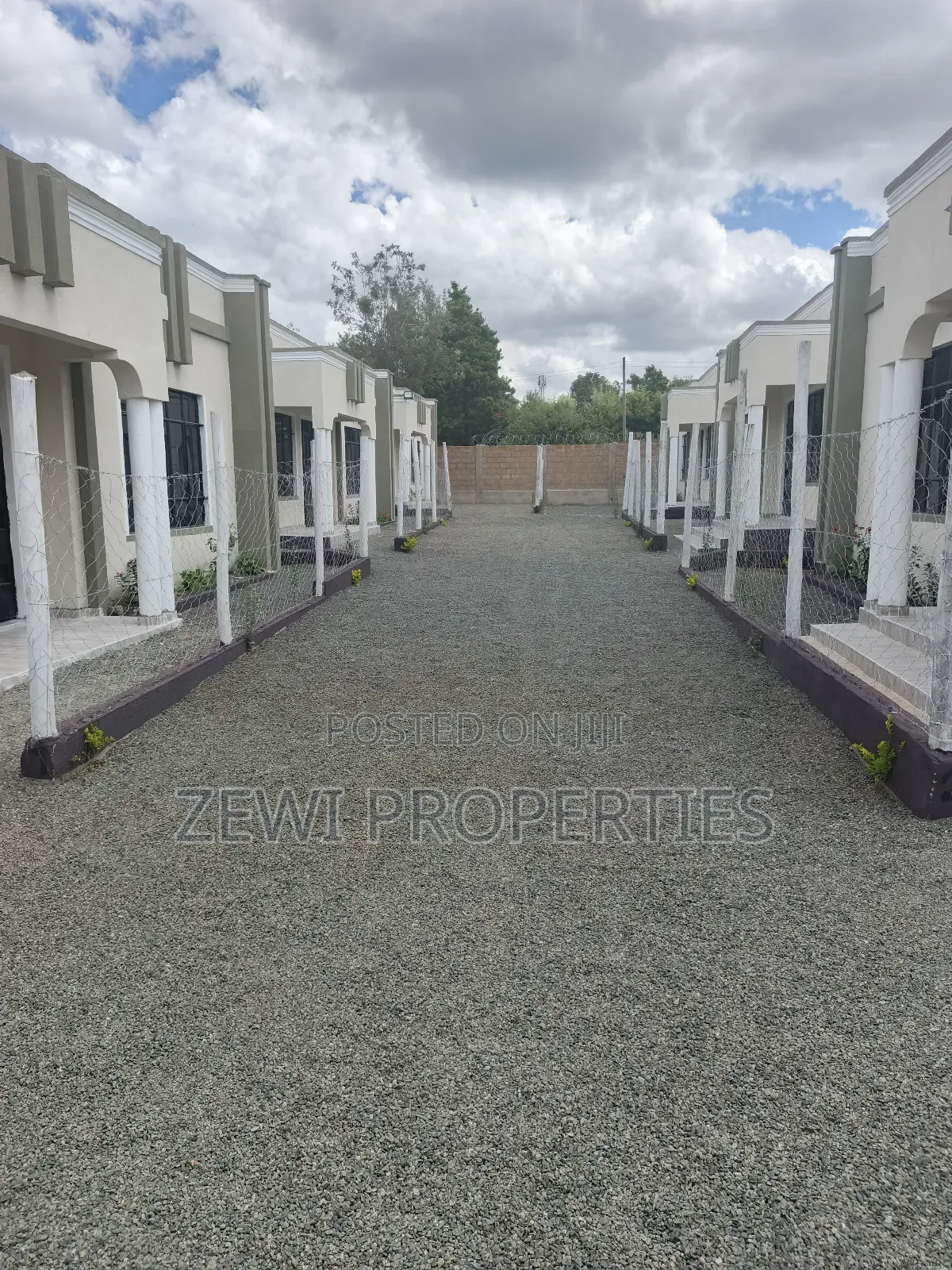 3bdrm Bungalow in Nkoroi for sale in Nkoroi