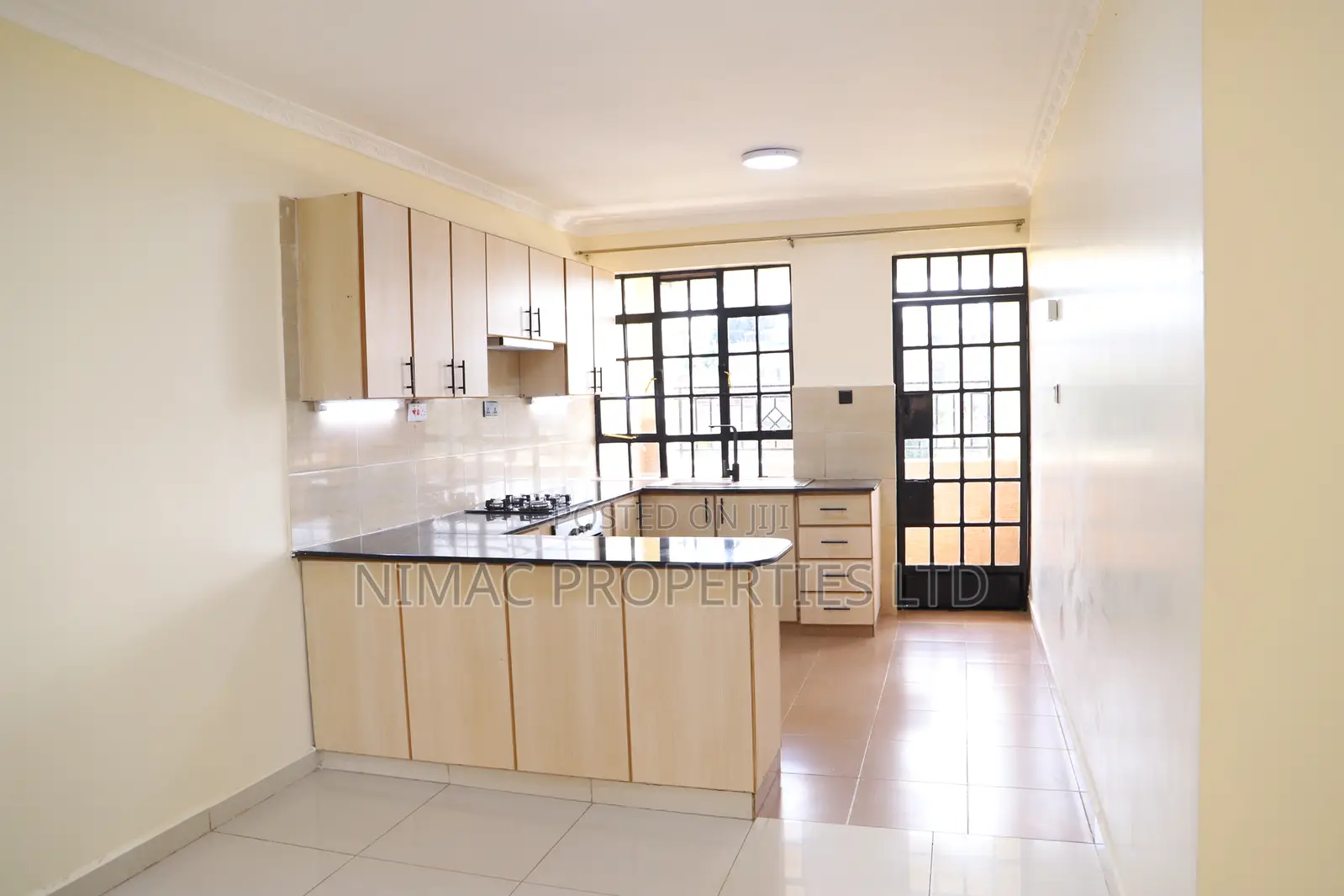 3bdrm Apartment in Ruaka for sale in Ruaka