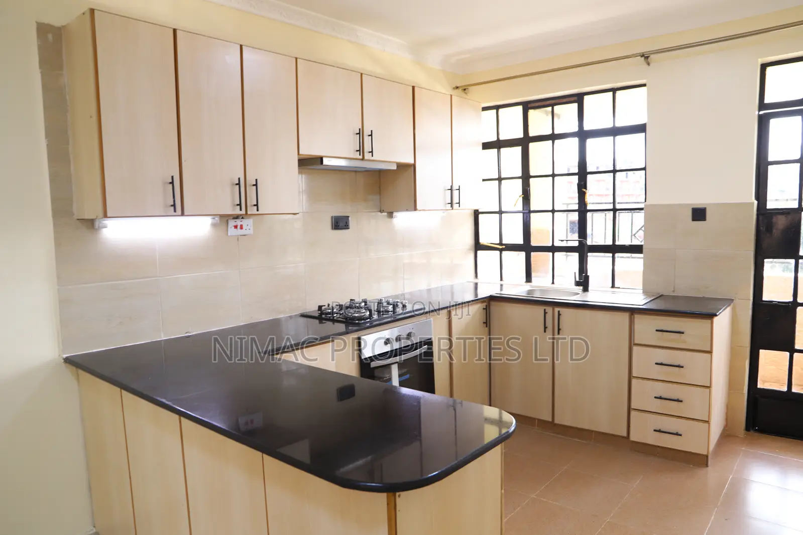 3bdrm Apartment in Ruaka for sale in Ruaka
