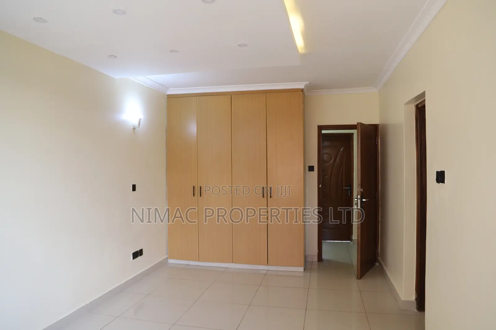 3bdrm Apartment in Ruaka for sale in Ruaka