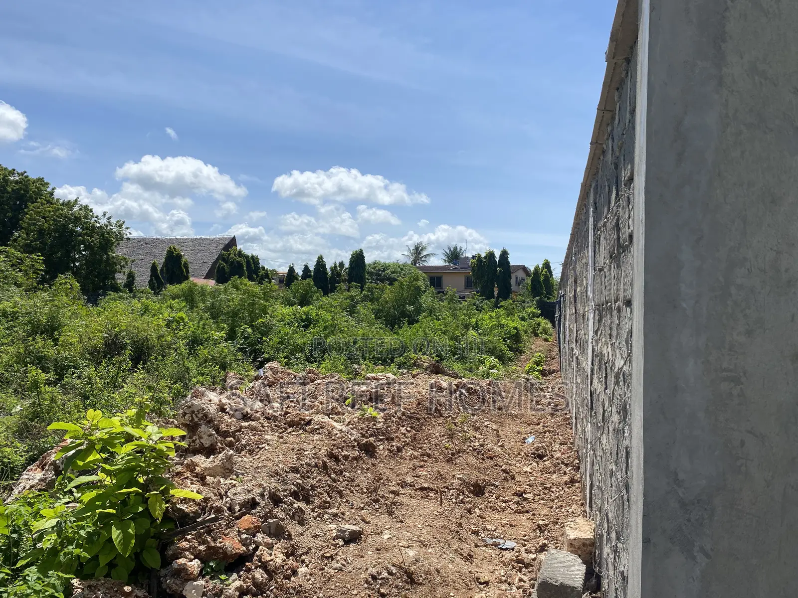 Prime Half (1/2) Acre for Sale Shanza, Mombasa in Shanzu