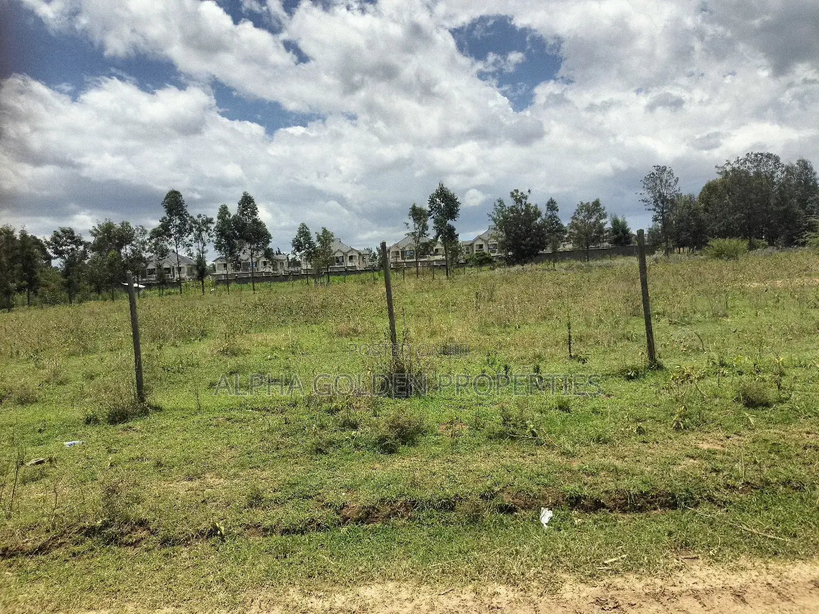 Land 1 Acre Airstrip in Gakawa