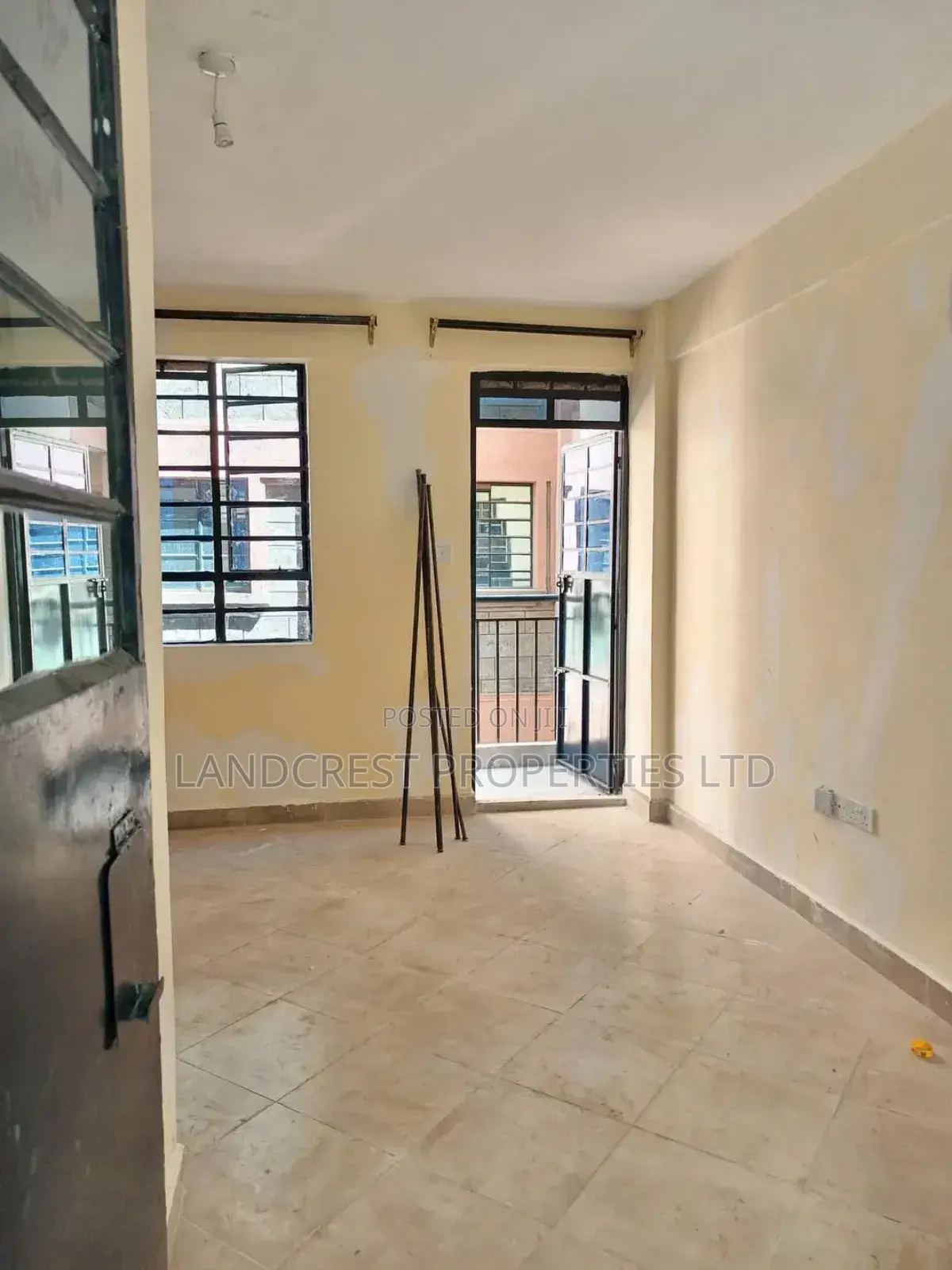 Studio Apartment in Thome for rent in Thome