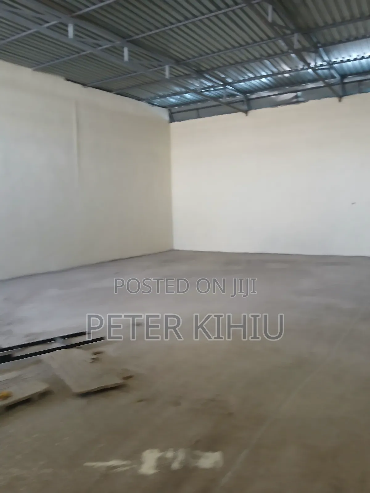 Godown to Let 2000sqft at Donholm in Donholm