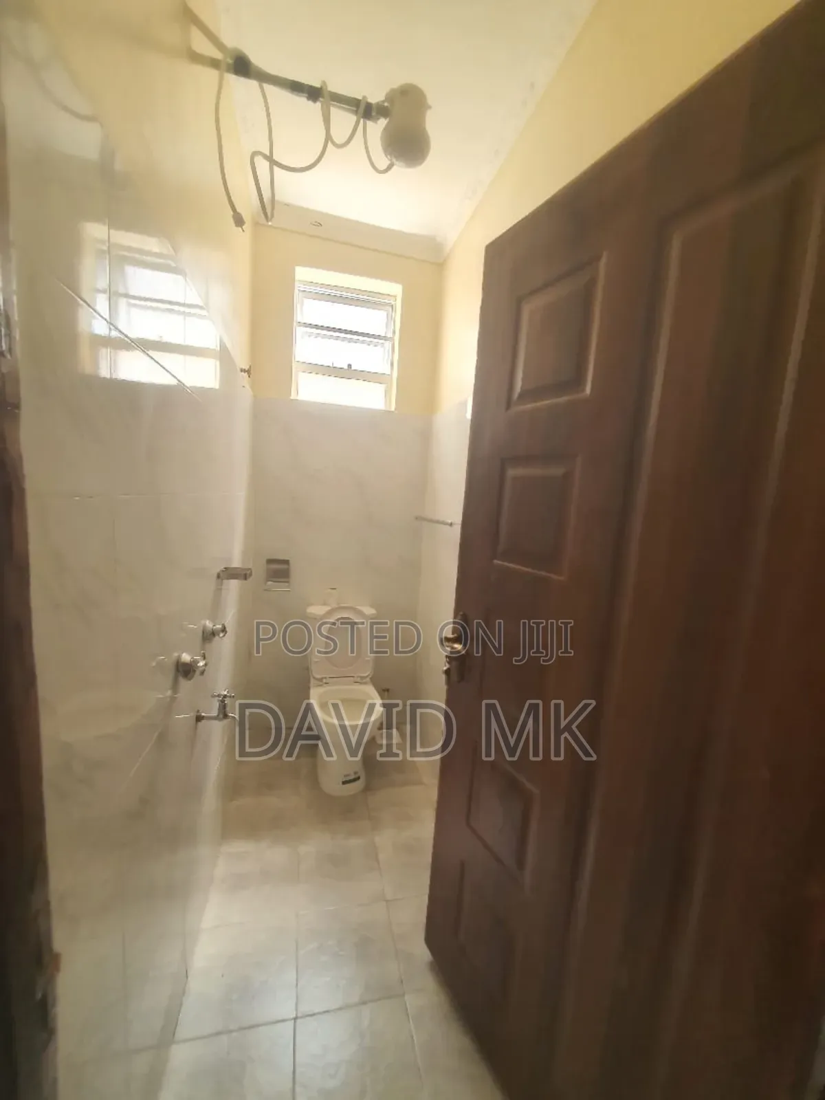4bdrm Mansion in Varshity, Kamakis for rent in Kamakis