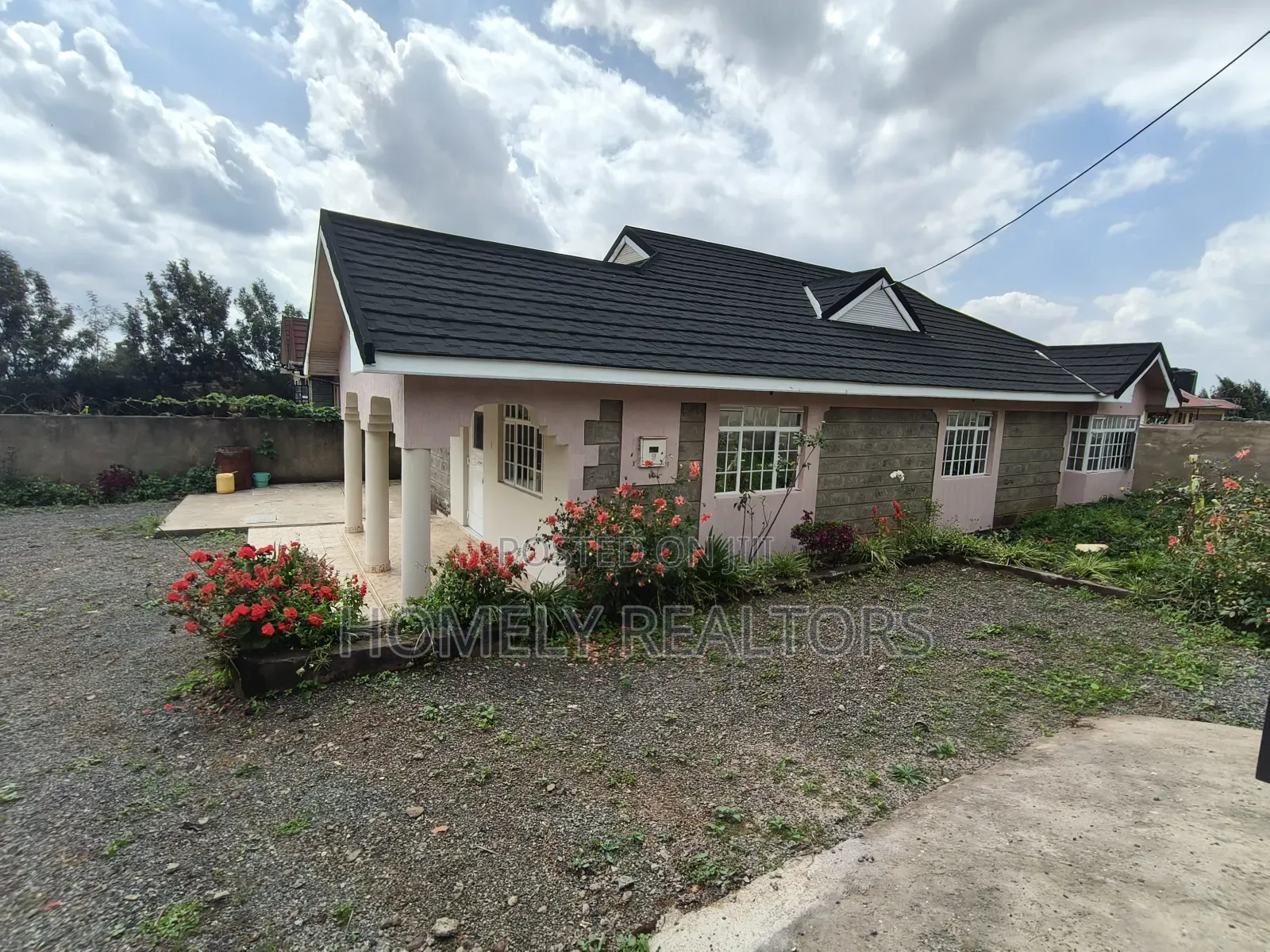 3bdrm Bungalow in Maragara Road, Ngong for sale in Ngong
