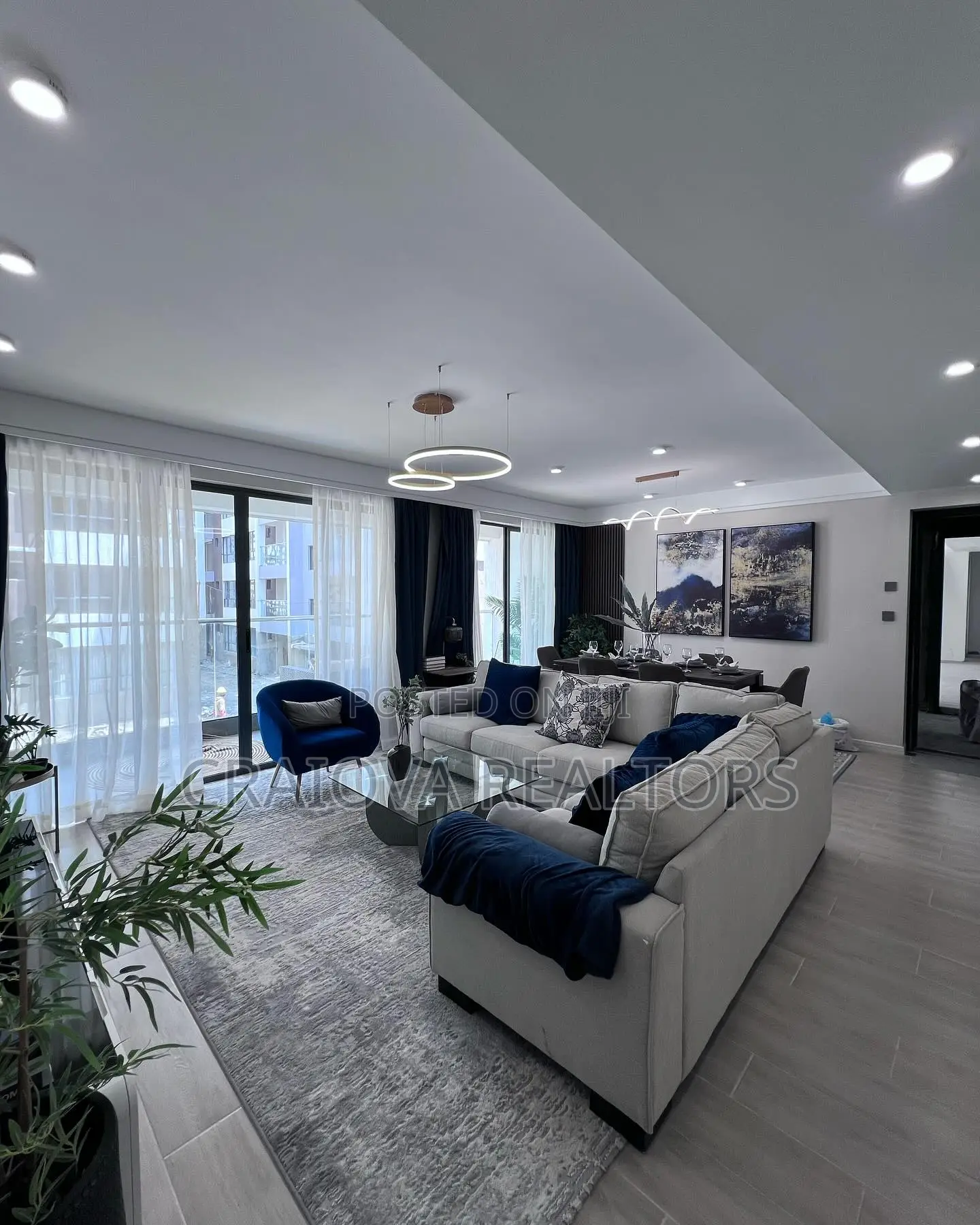4bdrm Apartment in Gateway Mall Area for sale in Gateway Mall Area