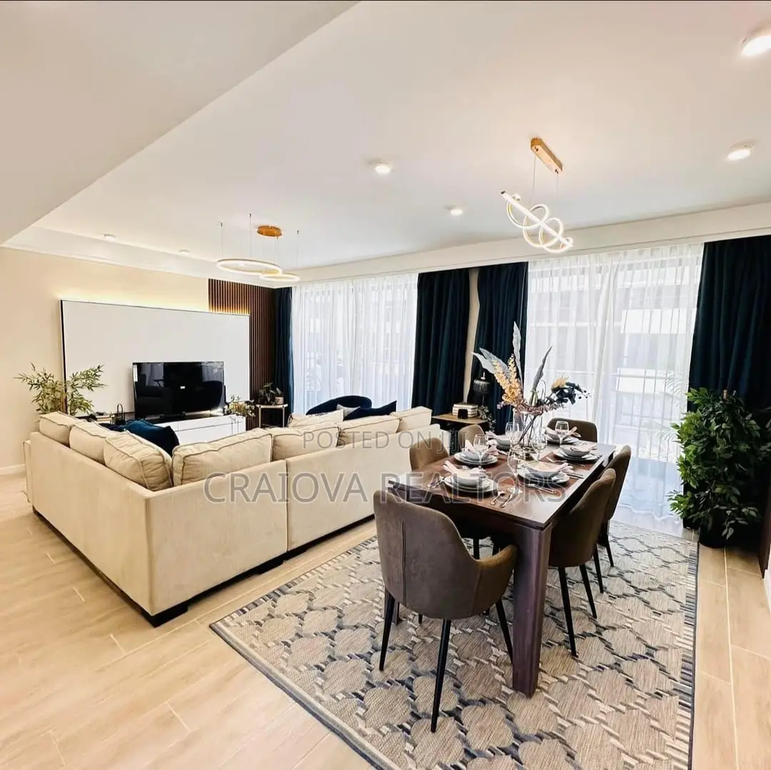 3bdrm Apartment in Gateway Mall Area for sale in Gateway Mall Area