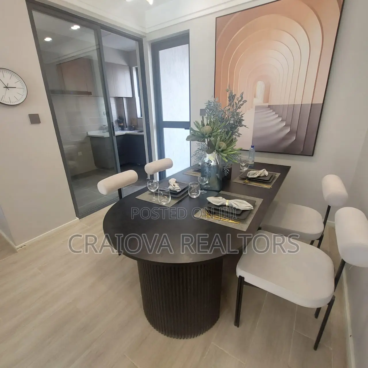 3bdrm Apartment in Gateway Mall Area for sale in Gateway Mall Area