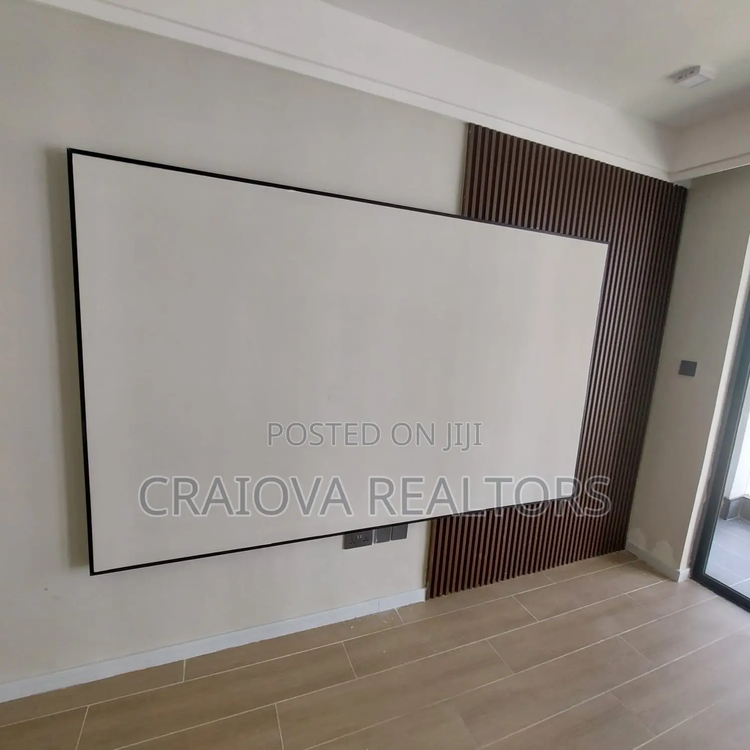 3bdrm Apartment in Gateway Mall Area for sale in Gateway Mall Area