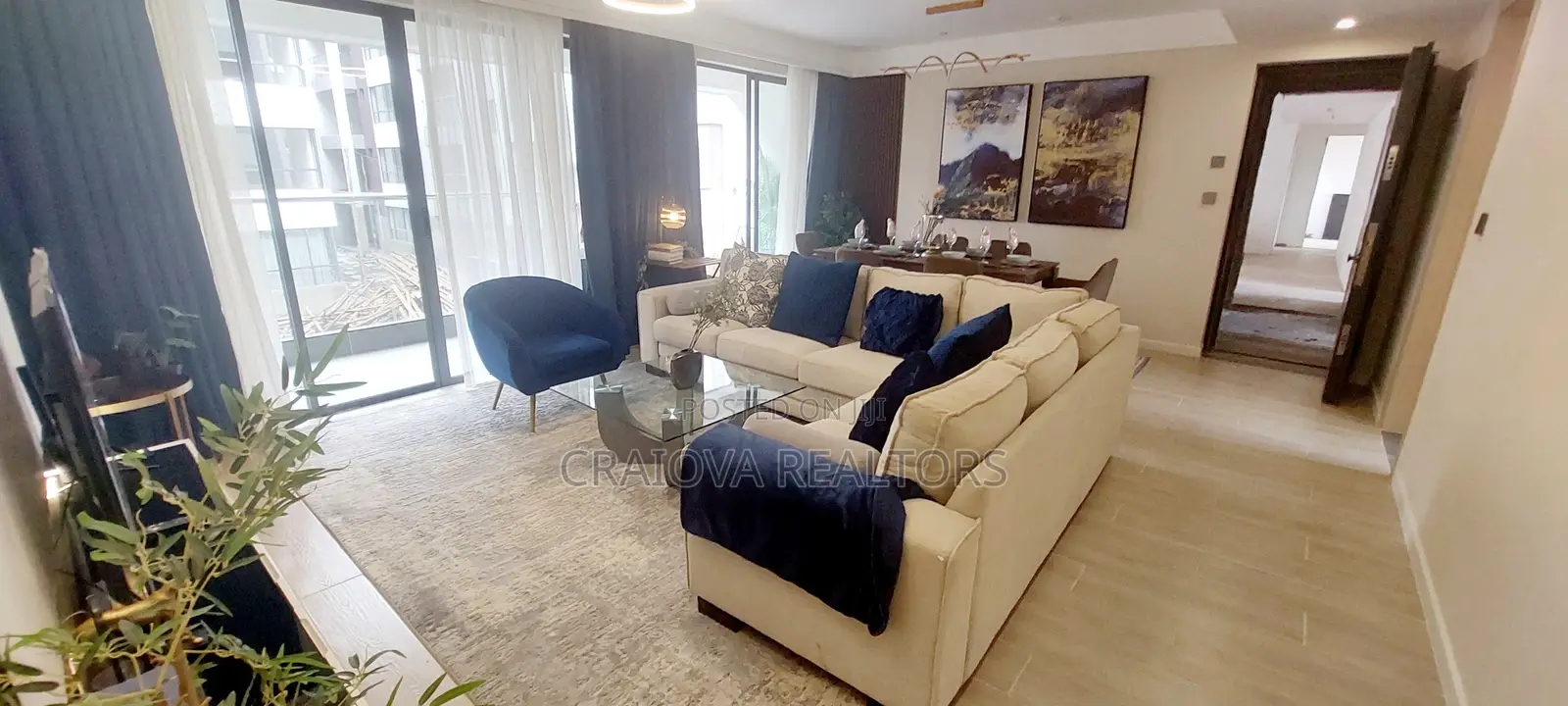 3bdrm Apartment in Gateway Mall Area for sale in Gateway Mall Area