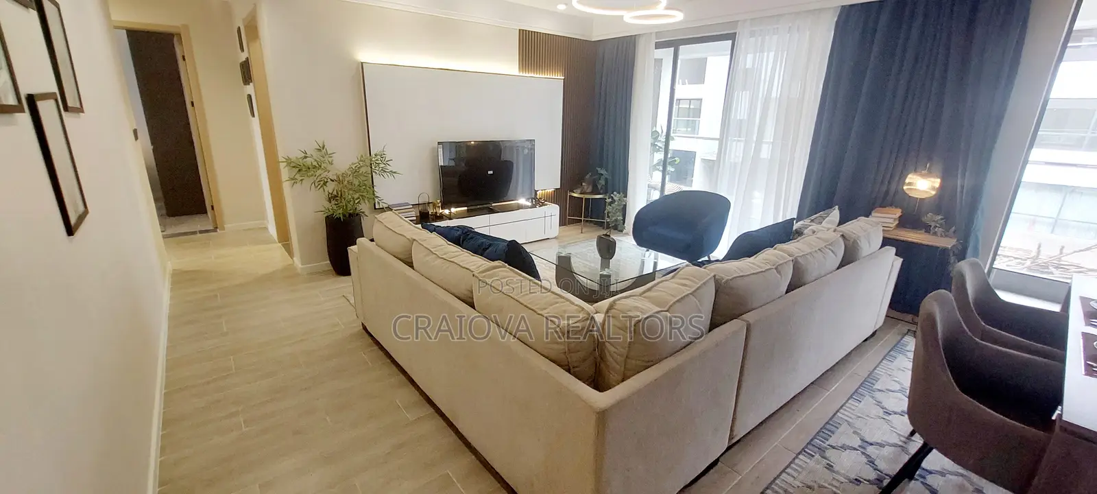 3bdrm Apartment in Gateway Mall Area for sale in Gateway Mall Area