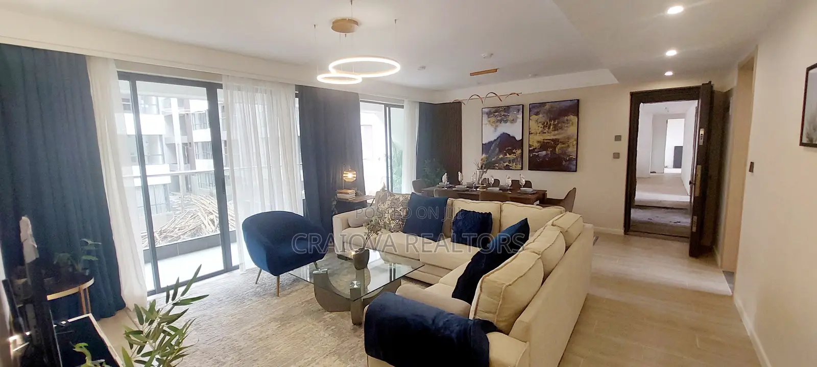 2bdrm Apartment in Gateway Mall Area for sale in Gateway Mall Area