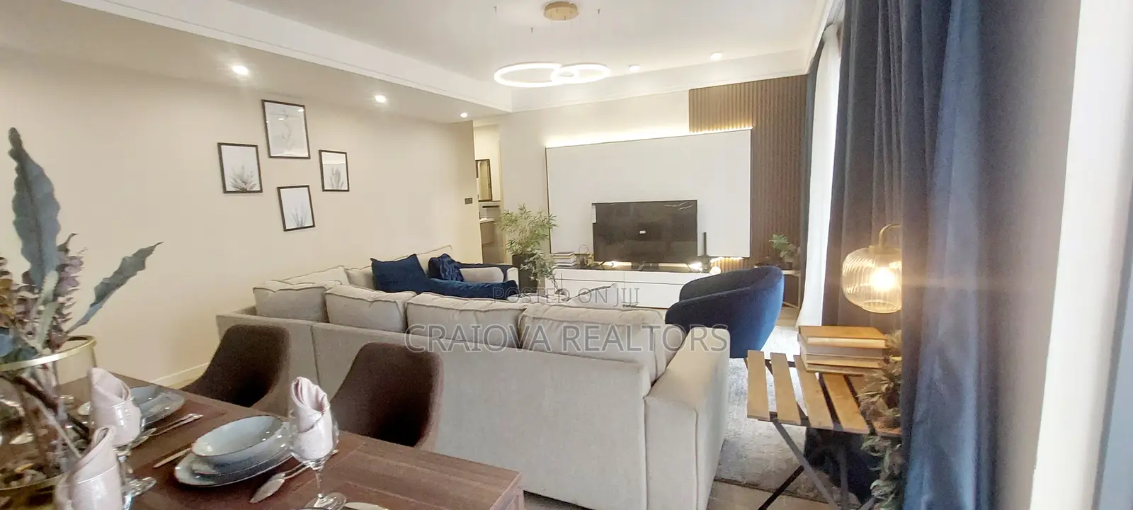 2bdrm Apartment in Gateway Mall Area for sale in Gateway Mall Area