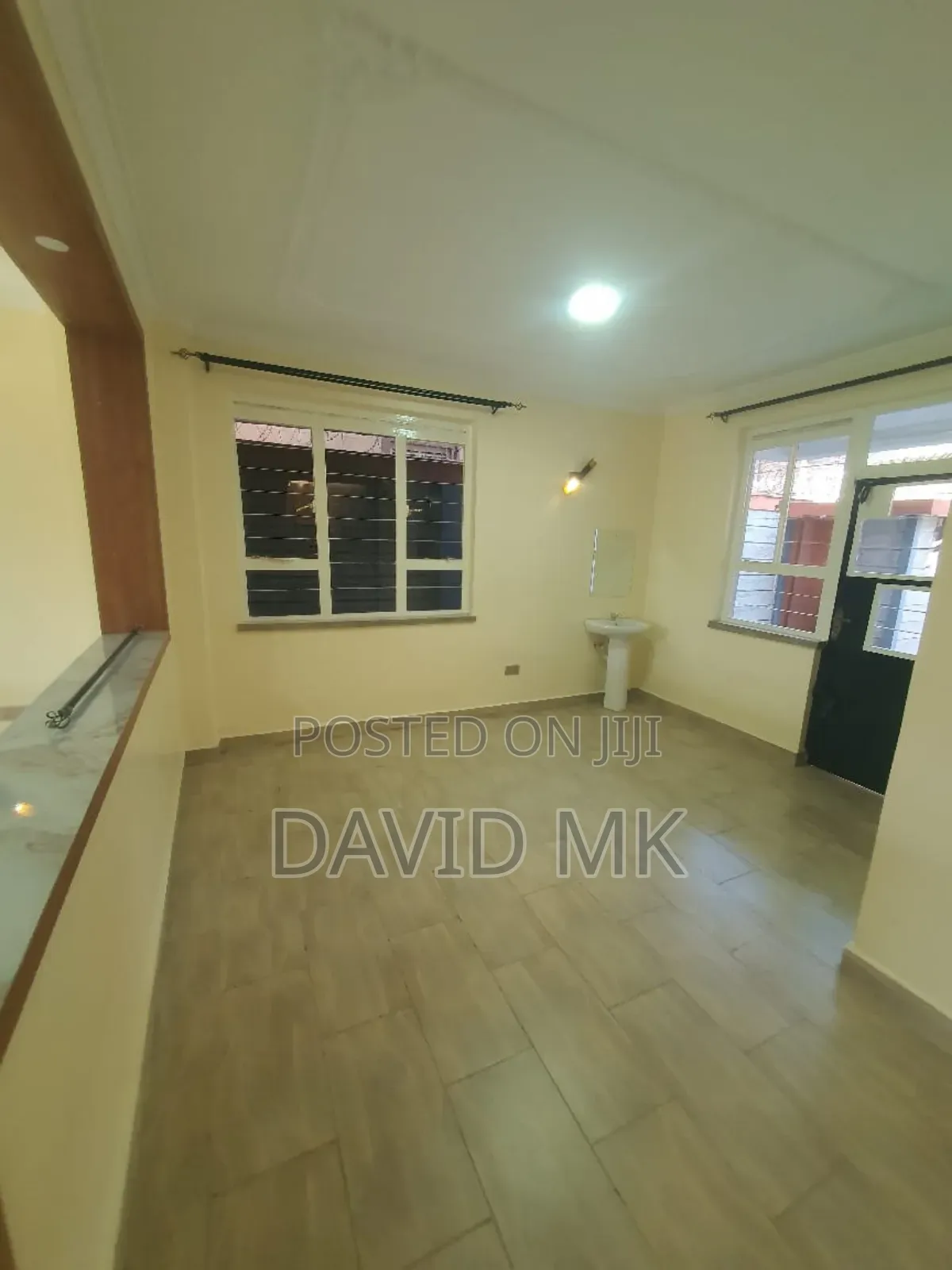 5bdrm Maisonette in Membley for rent in Membley Estate