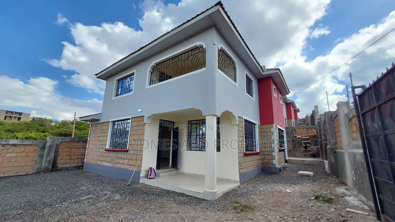 5-Bedroom Maisonette in Prime Rimpa Location for Sale in Rimpa