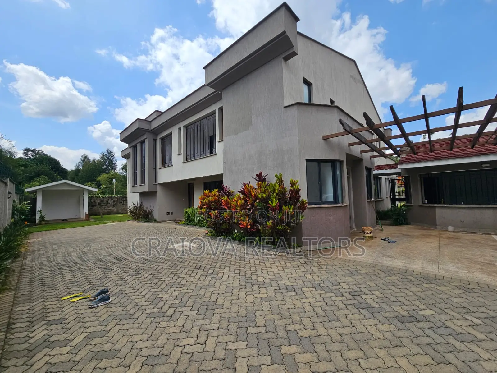5bdrm Villa in Lavington for sale in Lavington