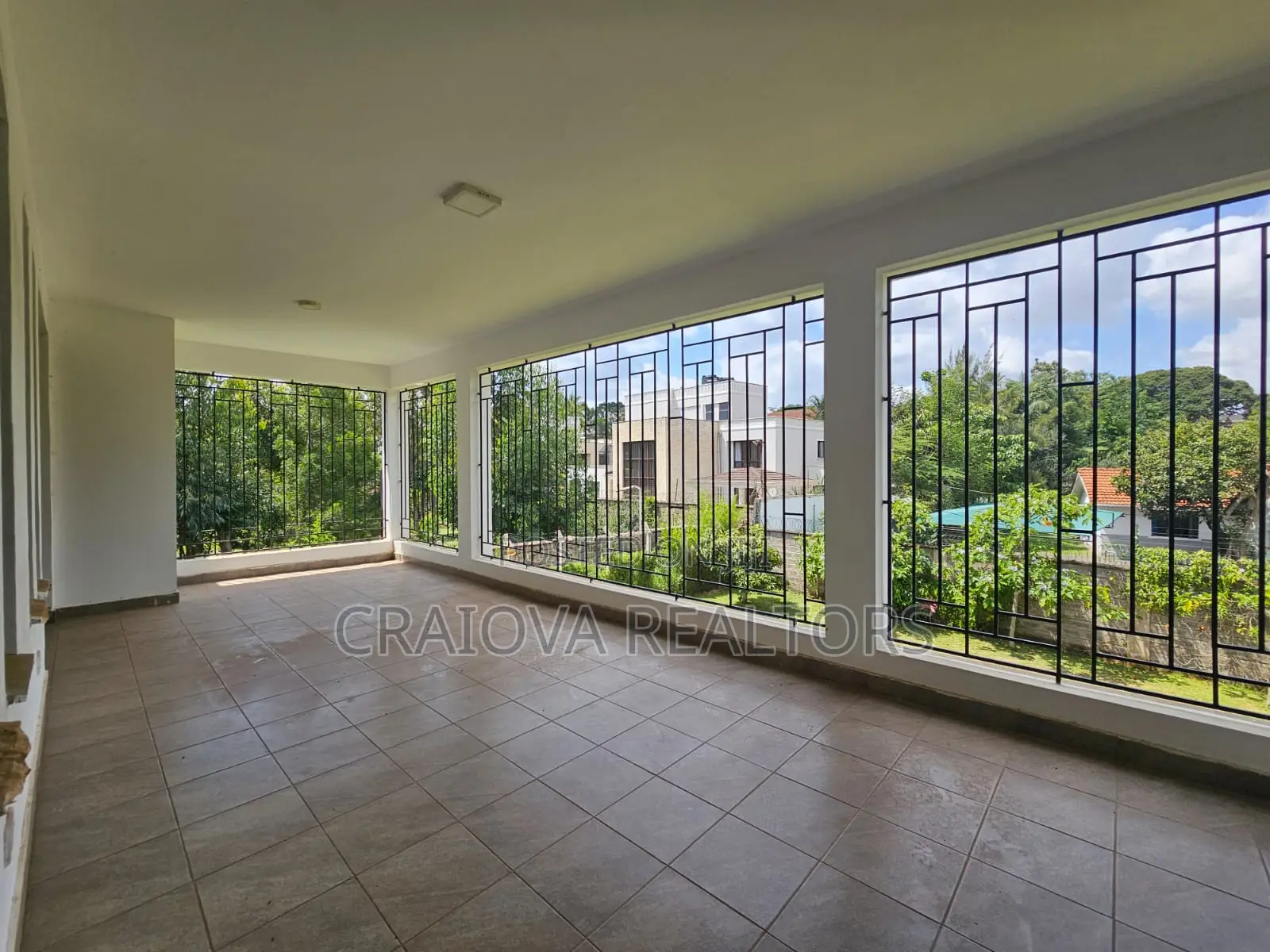 5bdrm Townhouse/Terrace in Lavington for sale in Lavington