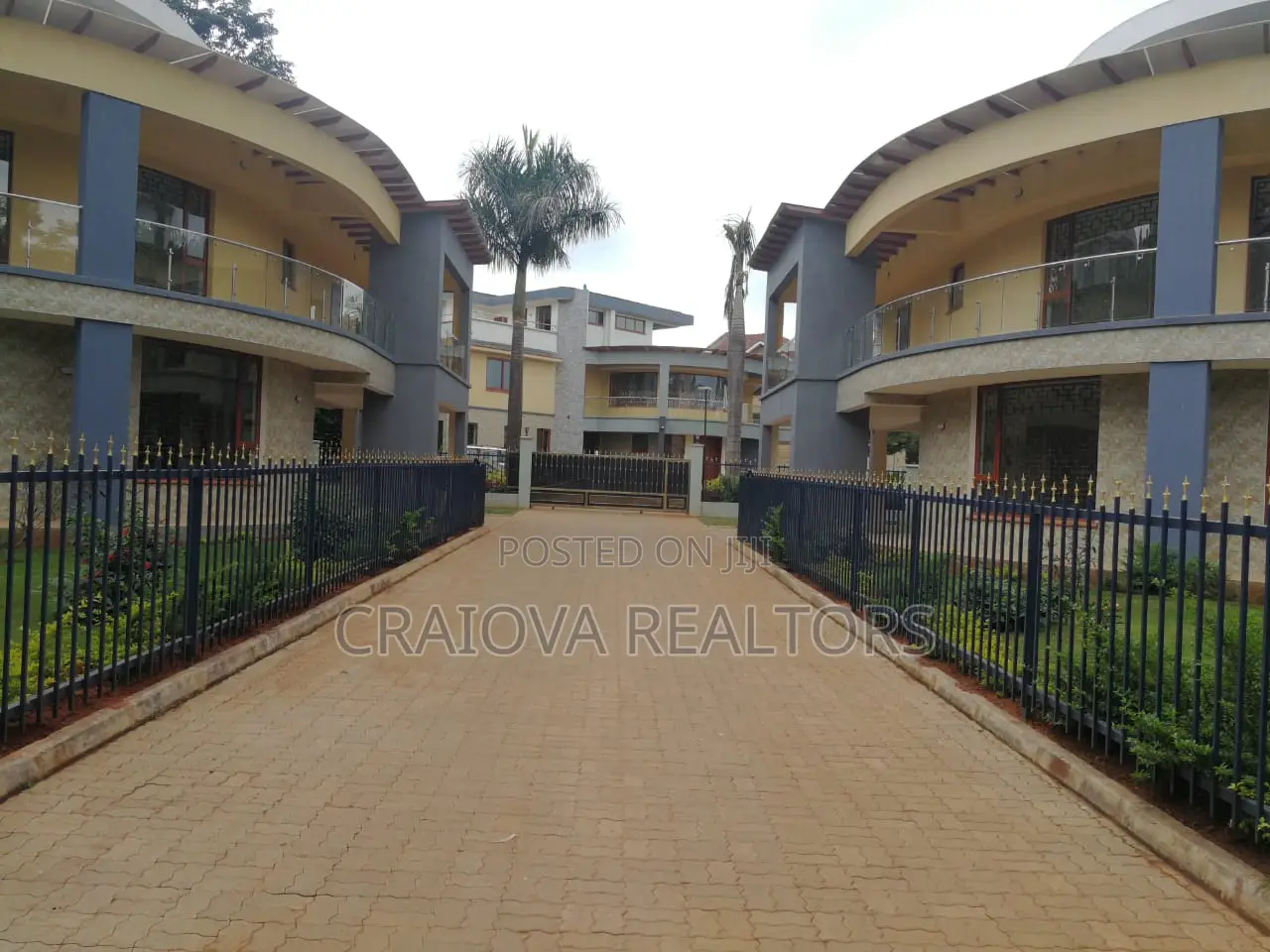 5bdrm Townhouse/Terrace in Lavington for sale in Lavington