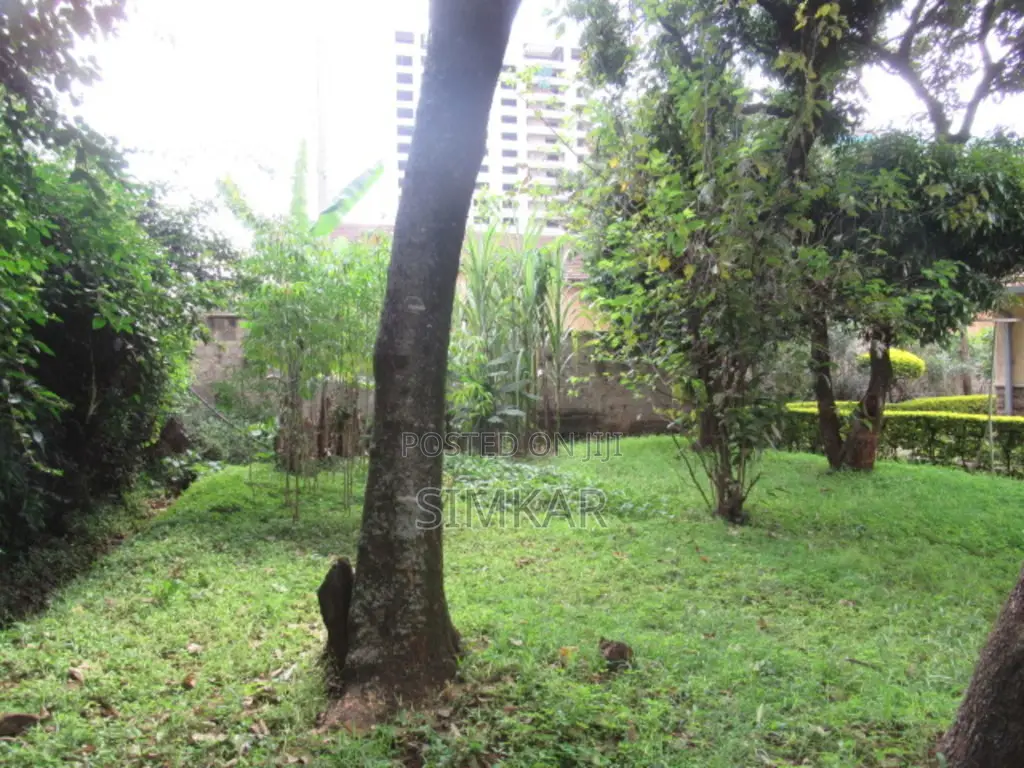 0.5-Acre Plot for Sale in Parklands in Parklands/Highridge