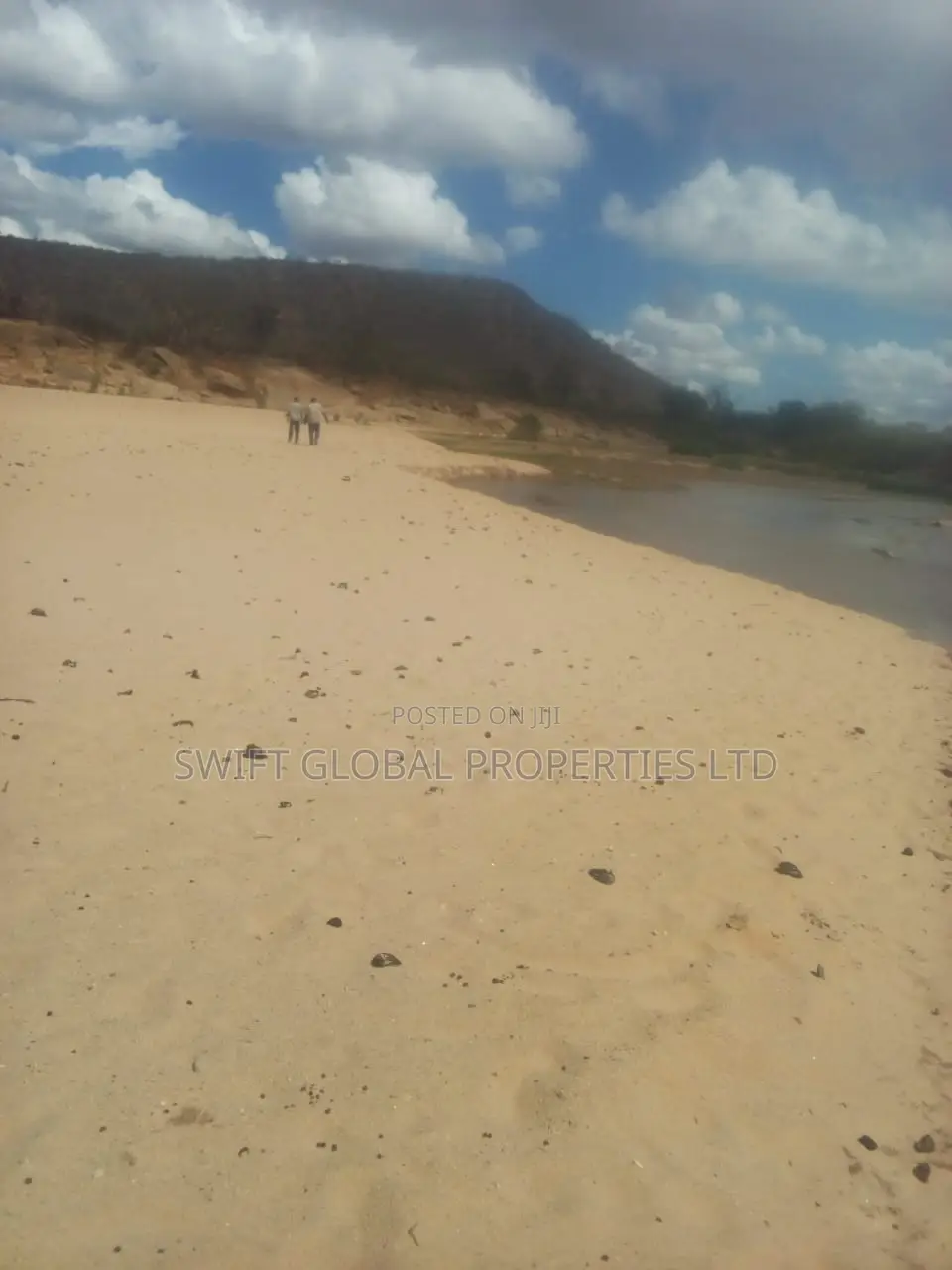 400 Acres Touching Athi River in Kambu Is Available for Sale in Mtito Andei