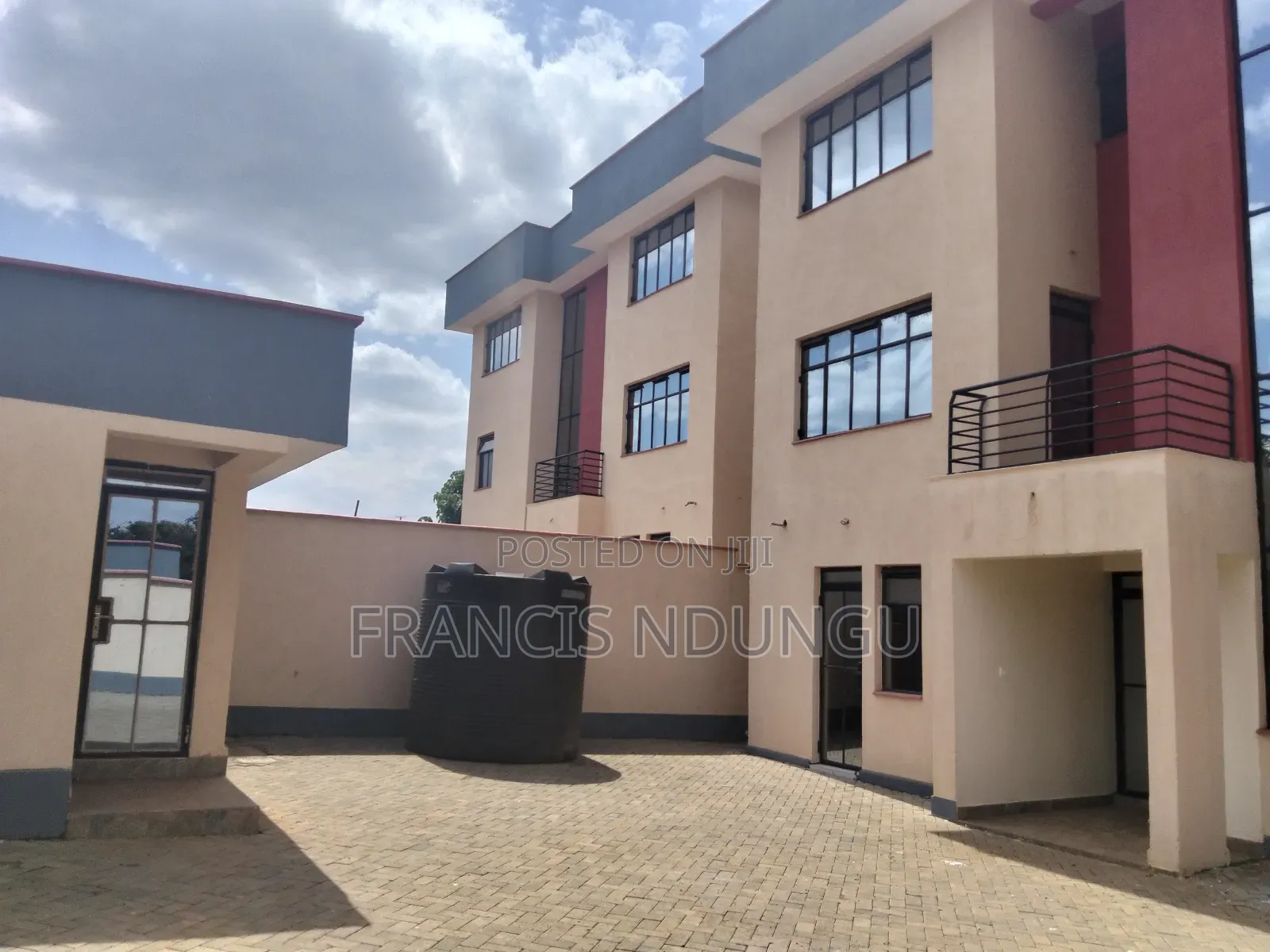 5bdrm Maisonette in Kiora Estate, Tinganga for sale in Tinganga