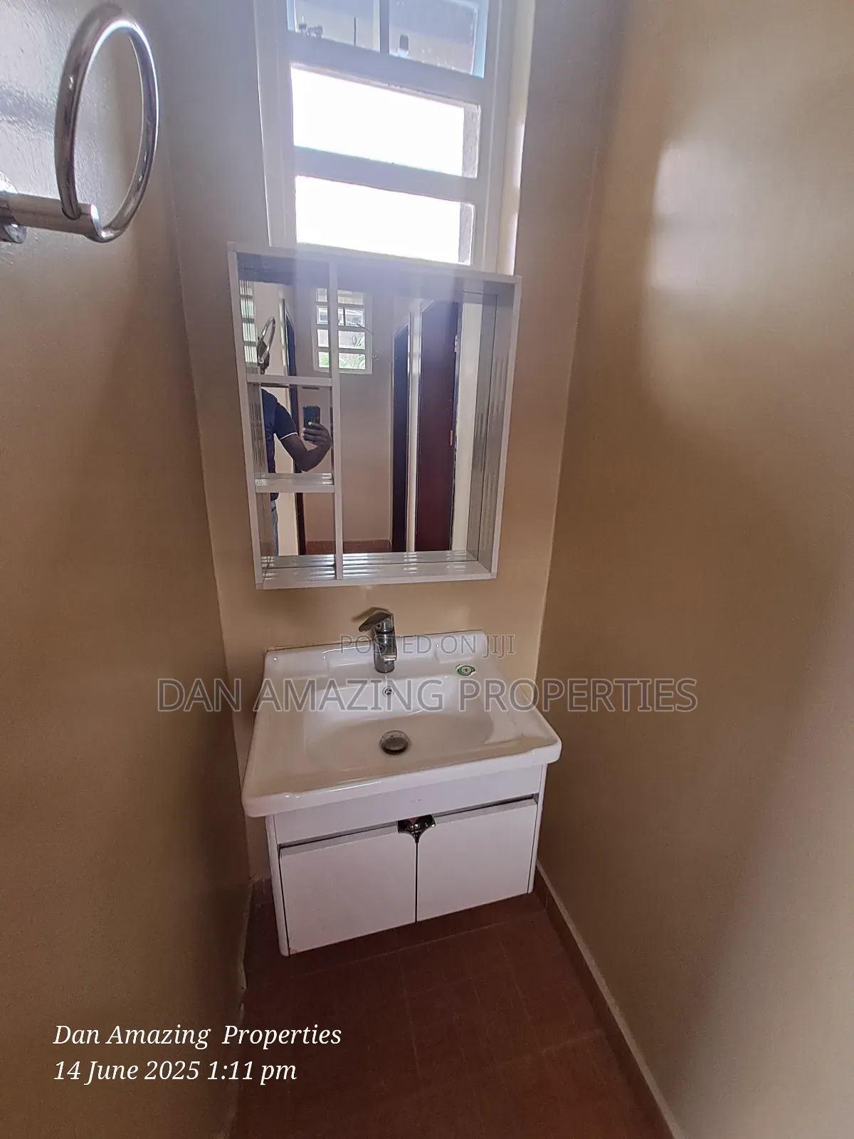 1bdrm Bungalow in Behind Banda Sch, Hardy for rent in Hardy