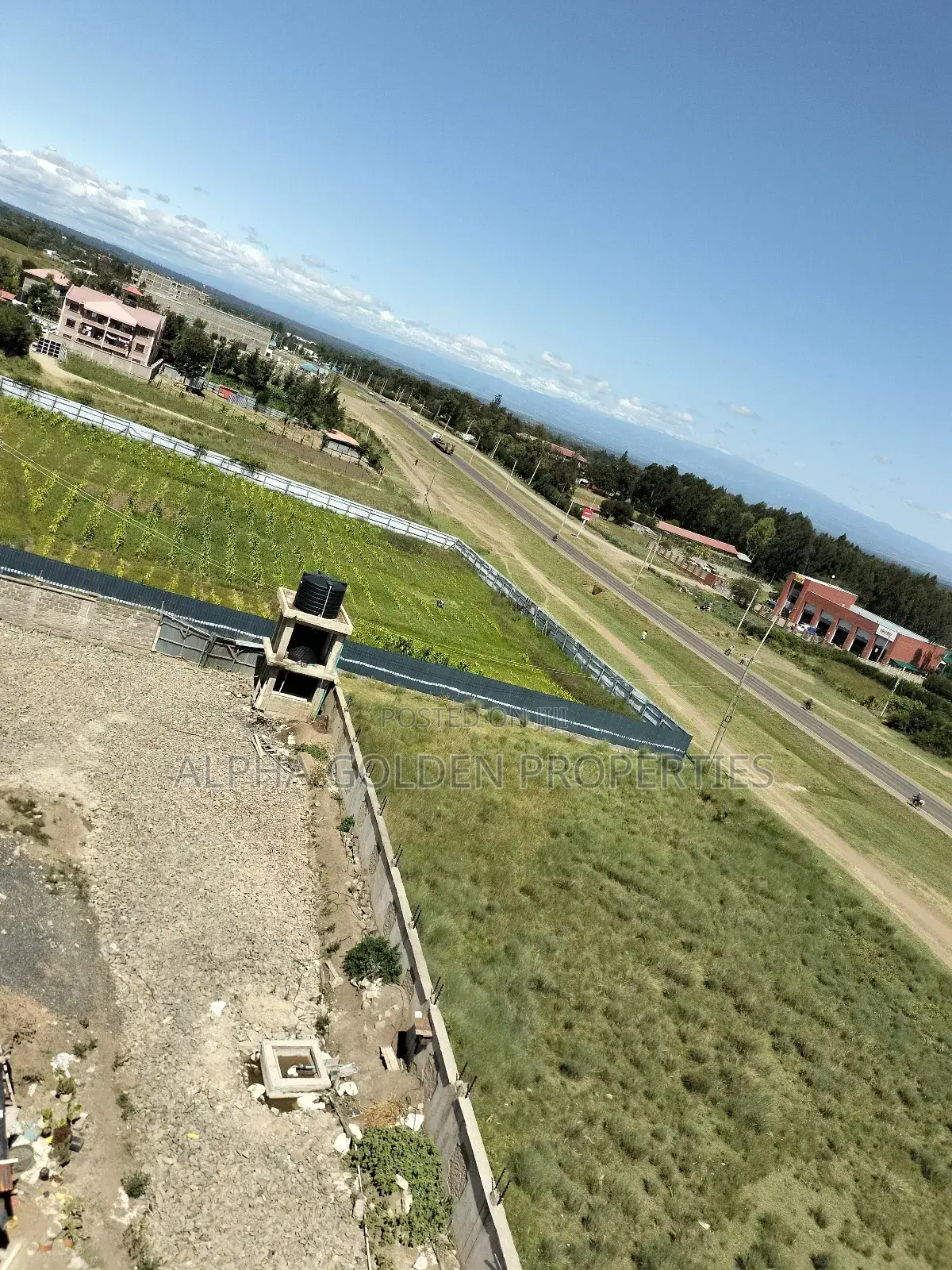 Nanyuki 1.5 Acres on Tarmac ! in Gakawa