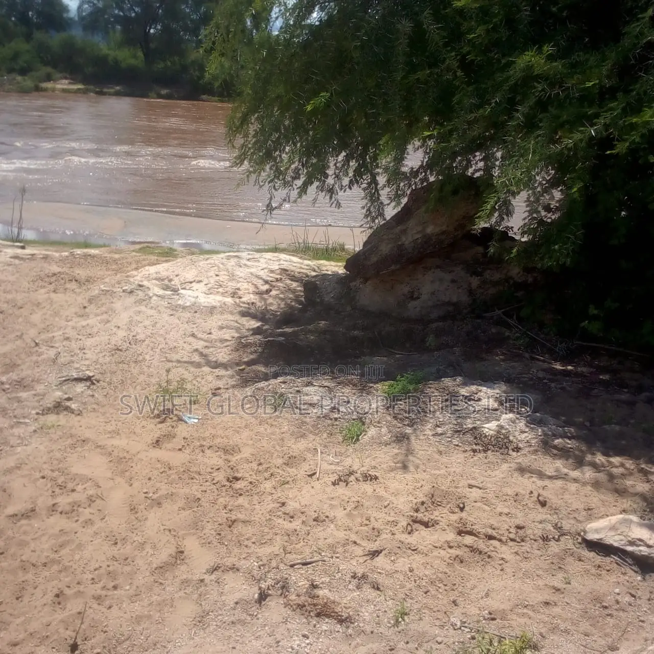 208 Acres Touching Athi River In Kambu Is Available For Sale in Mtito Andei