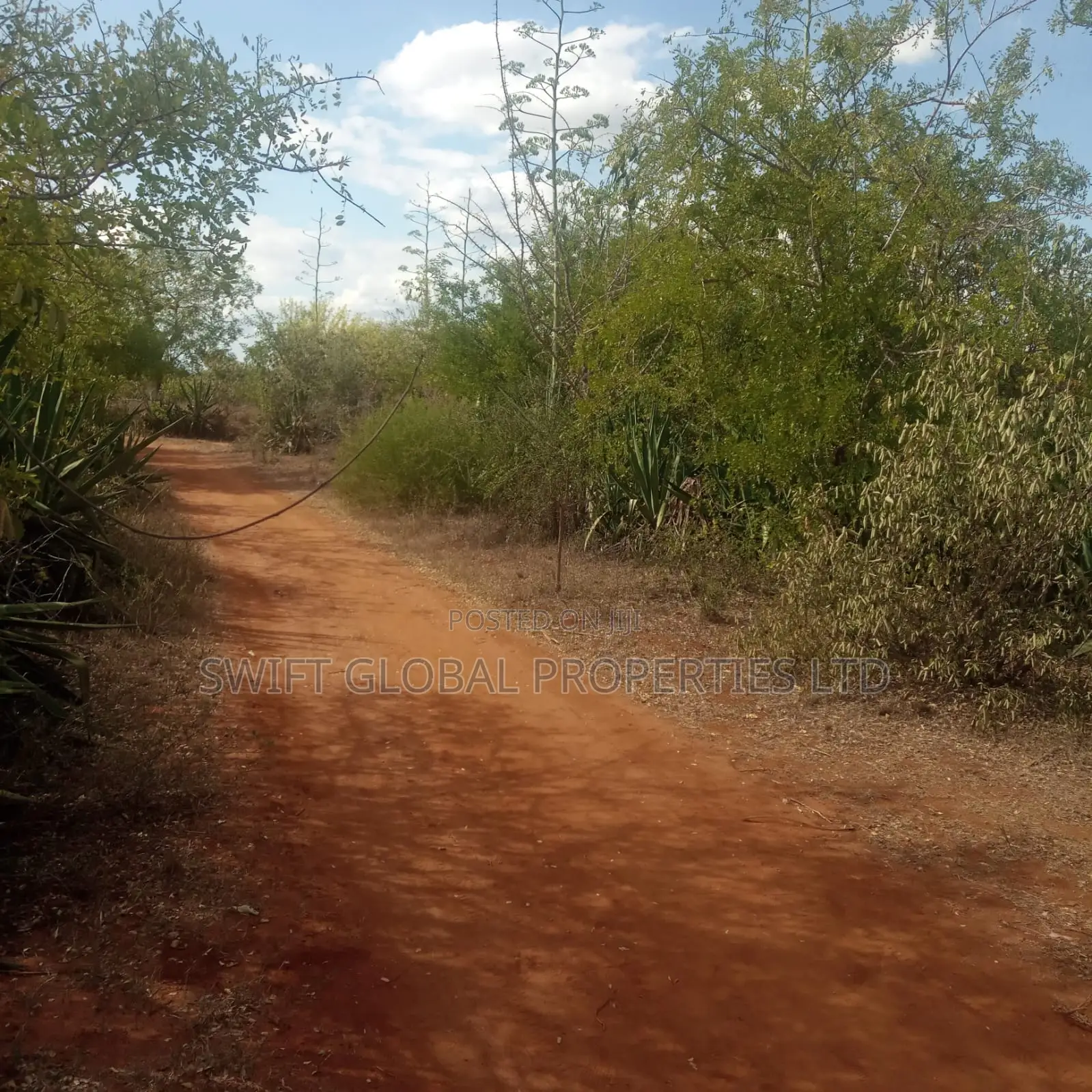 195 Acres Is Available for Sale in Makindu Amref University in Makindu
