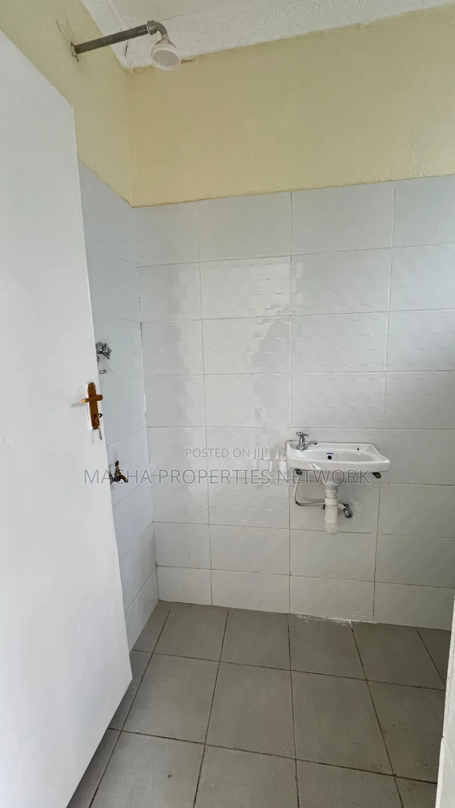 1bdrm Bungalow in Junction for sale in Junction