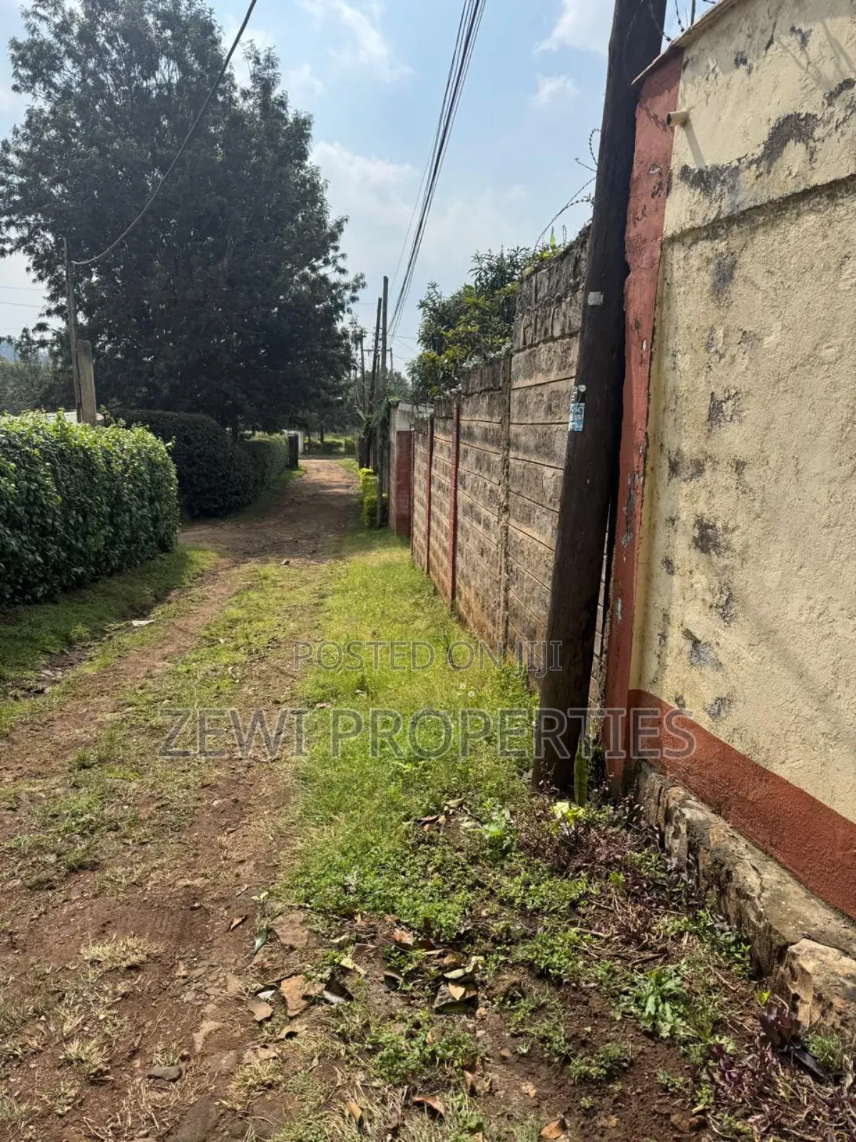 Quarter Acre With 2 Bedroom House in Oluulua
