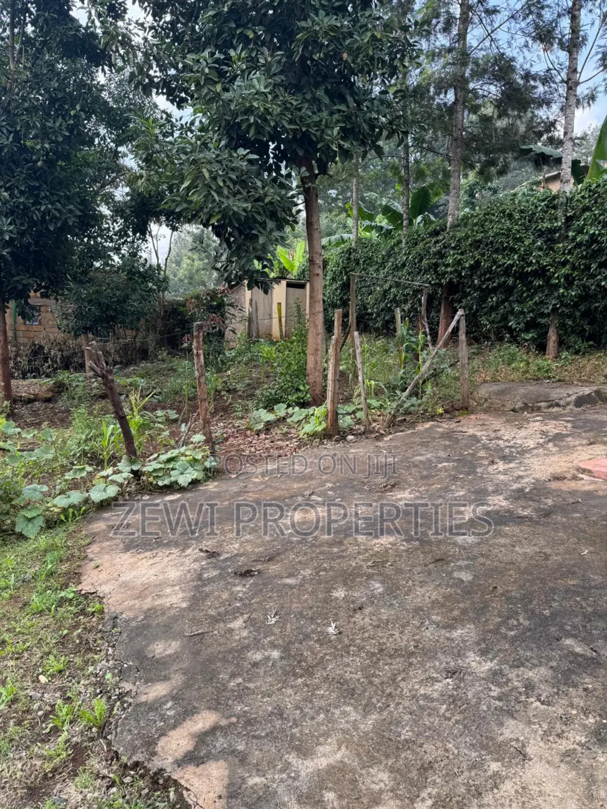 Quarter Acre With 2 Bedroom House in Oluulua