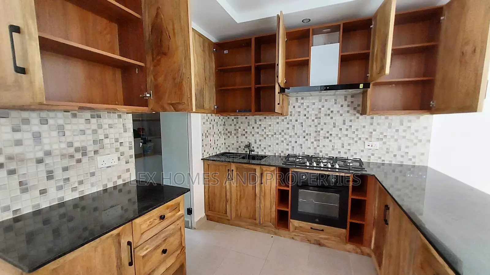 3bdrm Townhouse / Terrace in Gataka for rent in Gataka