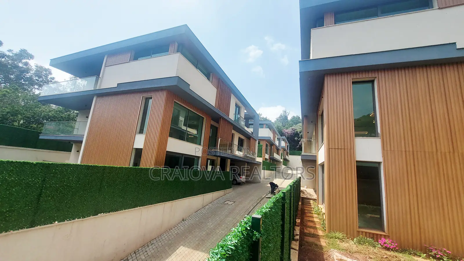 5bdrm Townhouse/Terrace in Lavington for sale in Lavington