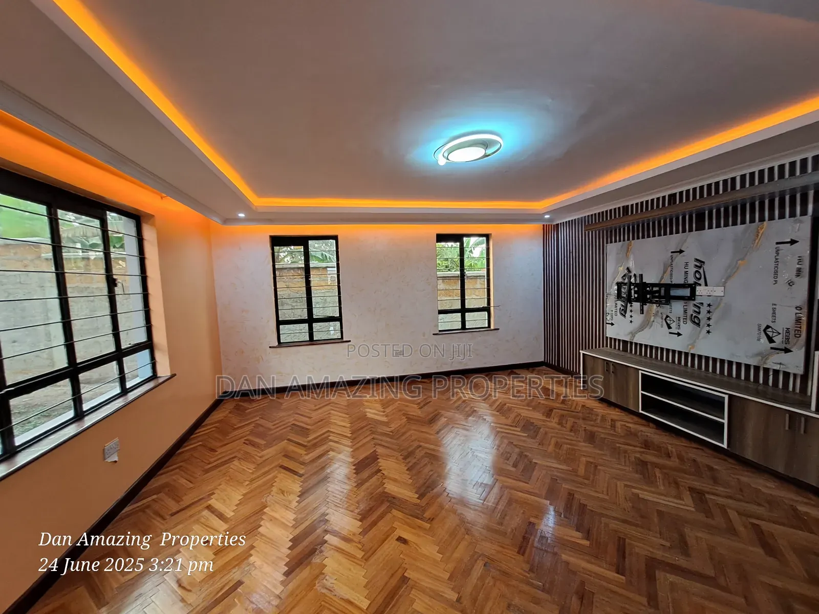 4bdrm Maisonette in Maragara Rd, Kibiku for sale in Kibiku