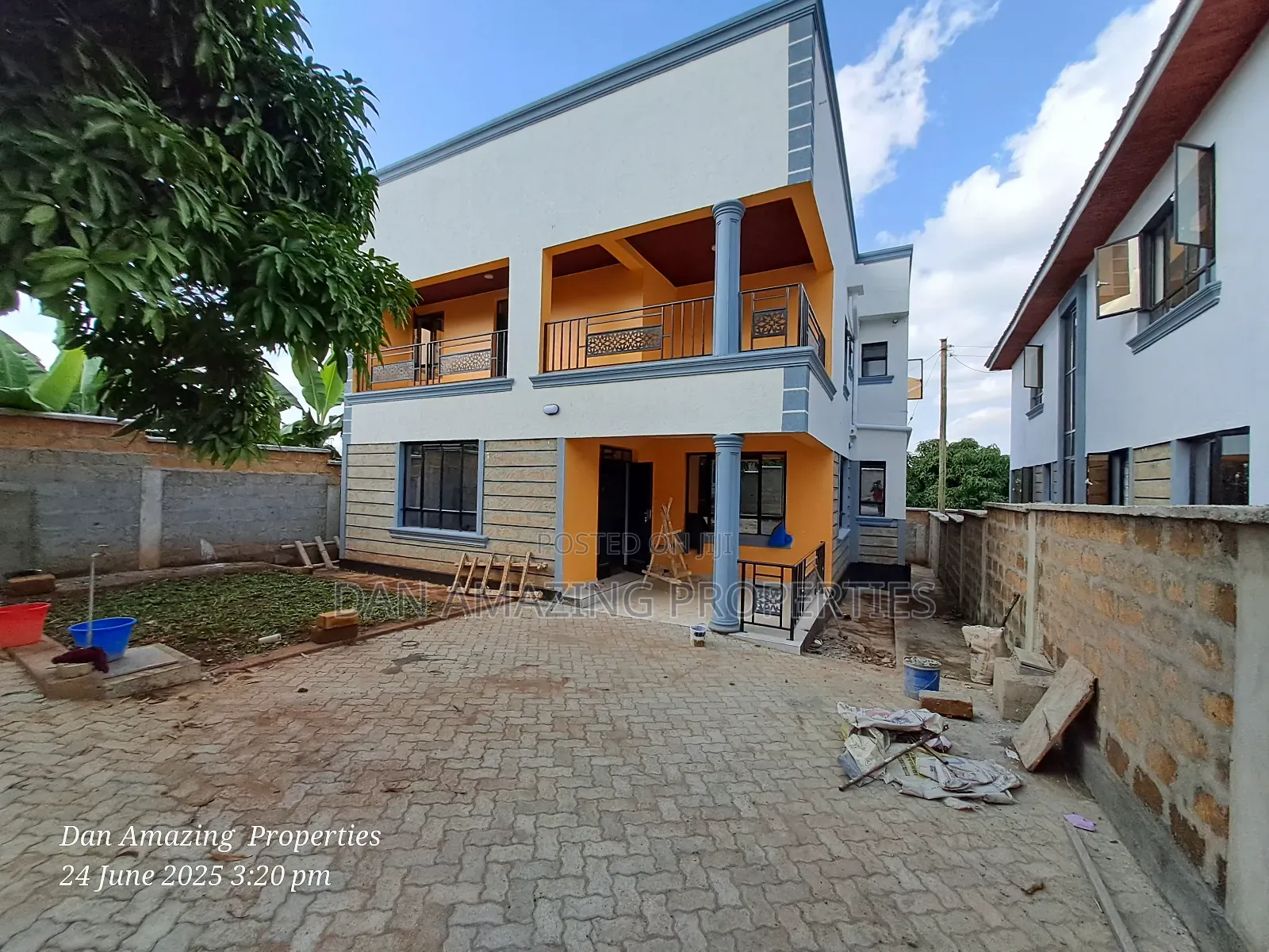 4bdrm Maisonette in Maragara Rd, Kibiku for sale in Kibiku