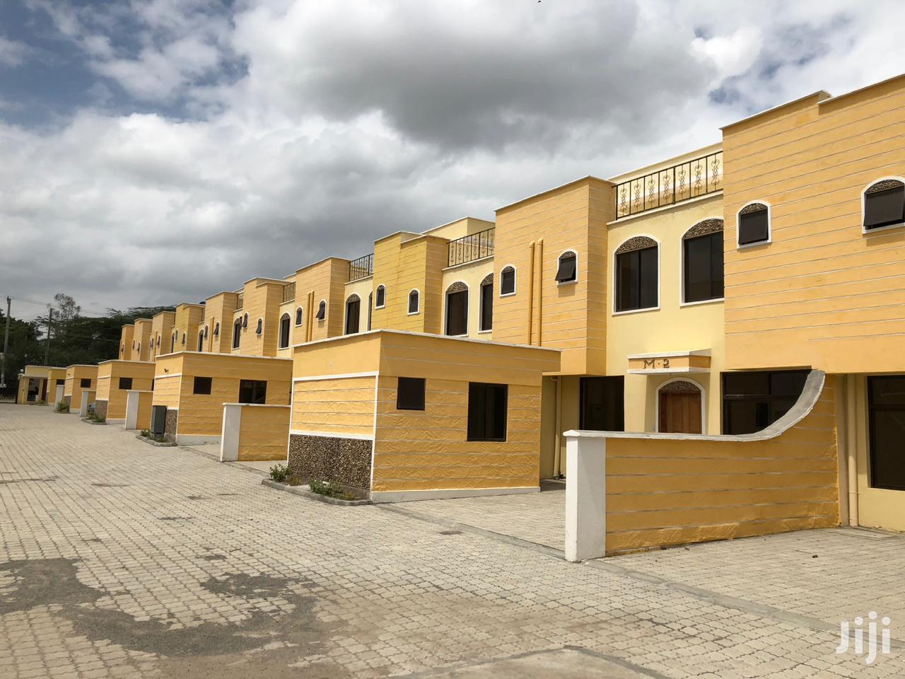 Stylish 4-Bedroom Townhouses with 3 En-suites in Athi River - Ideal for Growing Families in Athi River