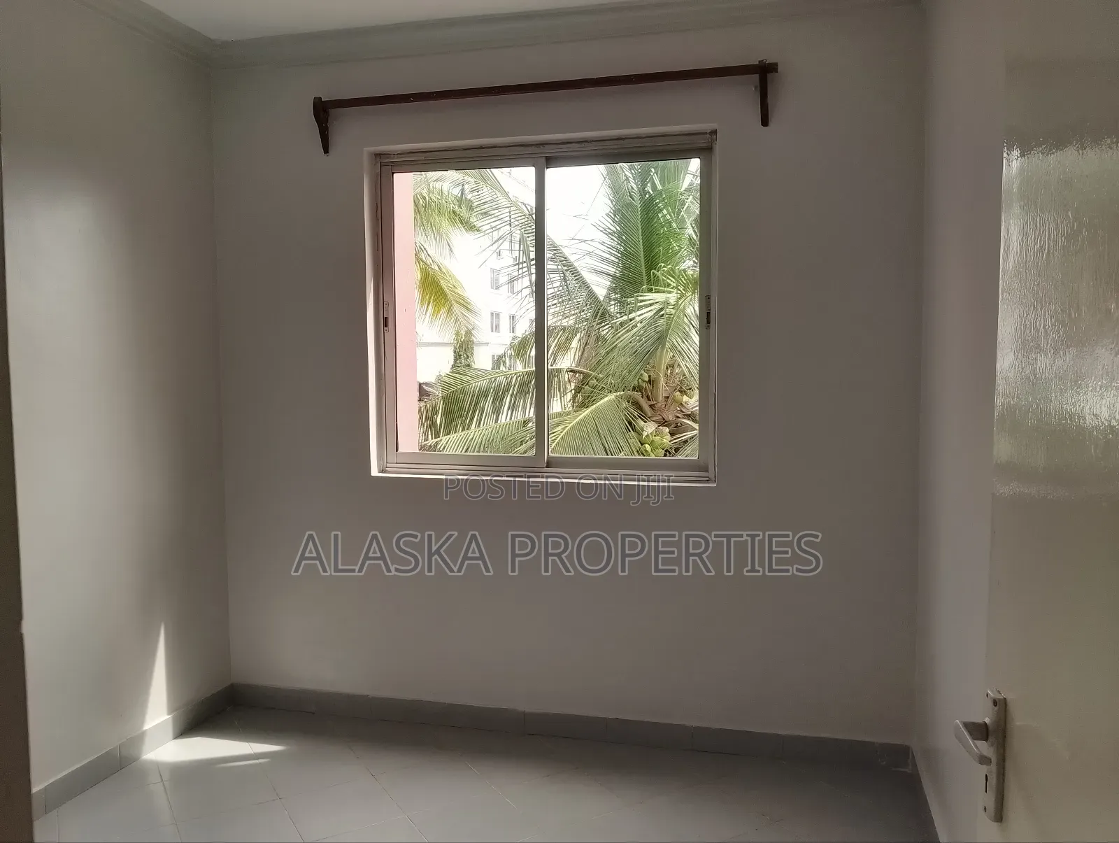2bdrm Apartment in Beach Road, Nyali for rent in Nyali