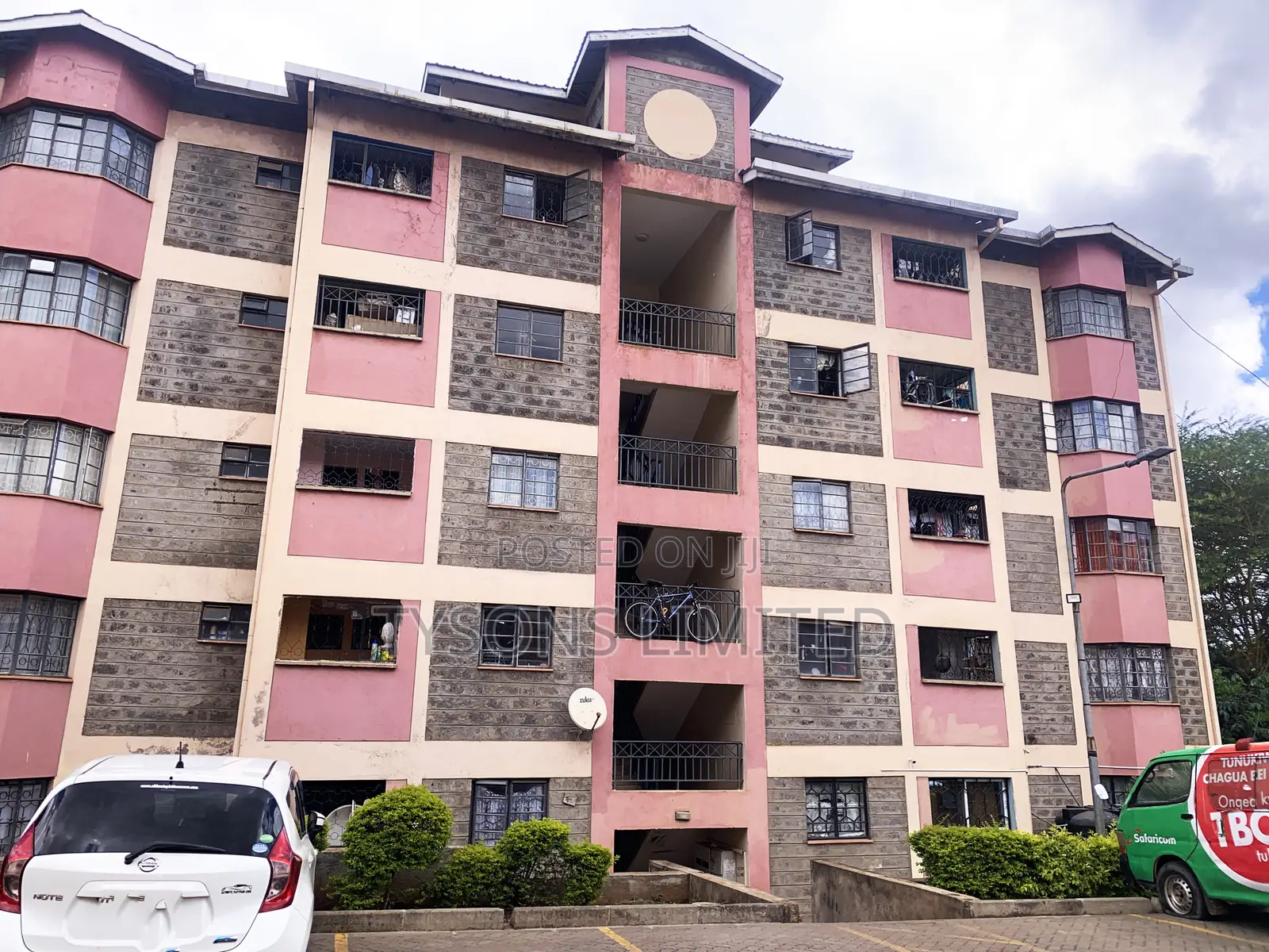 3bdrm Apartment in Madaraka Estate for sale in Akiba Estate