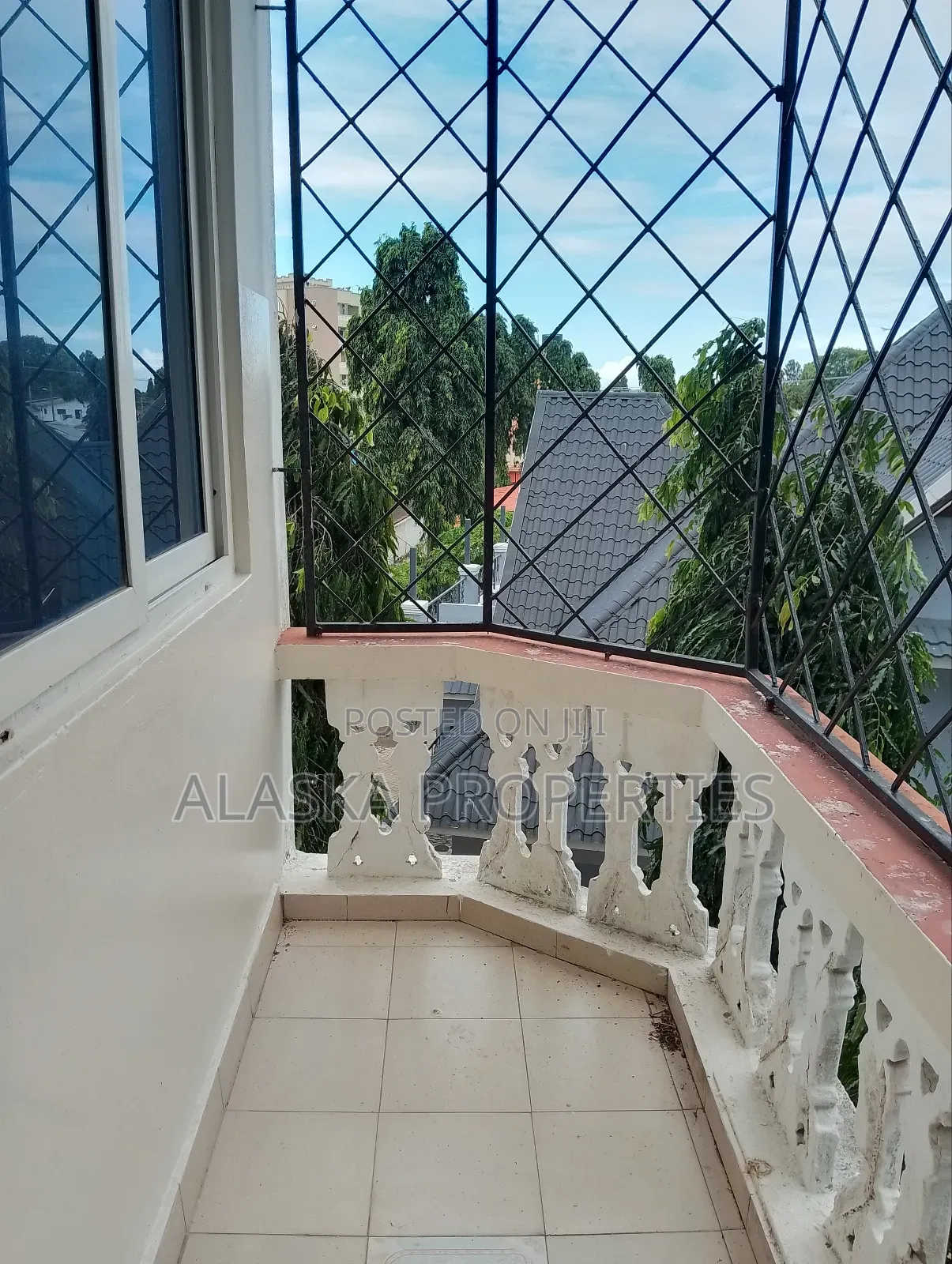 1bdrm Apartment in Nyali Beach Road for rent in Nyali
