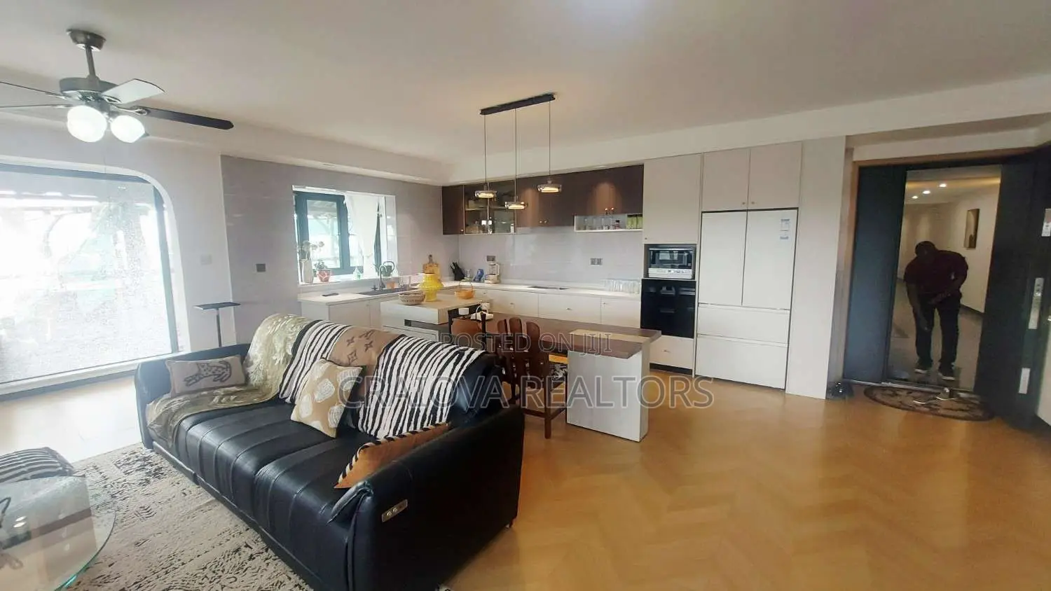 4bdrm Apartment in Hotel 67 Area for sale in Hotel 67 Area