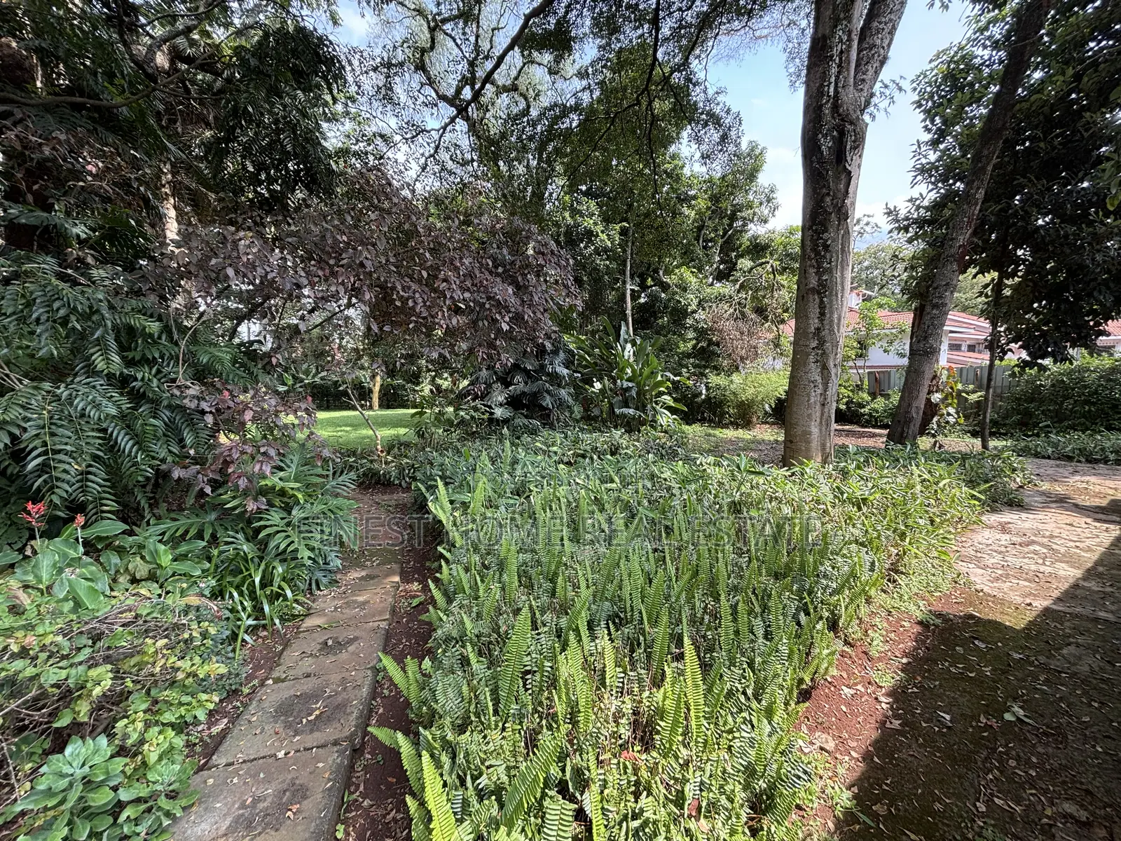 Land for Sale in Kitisuru