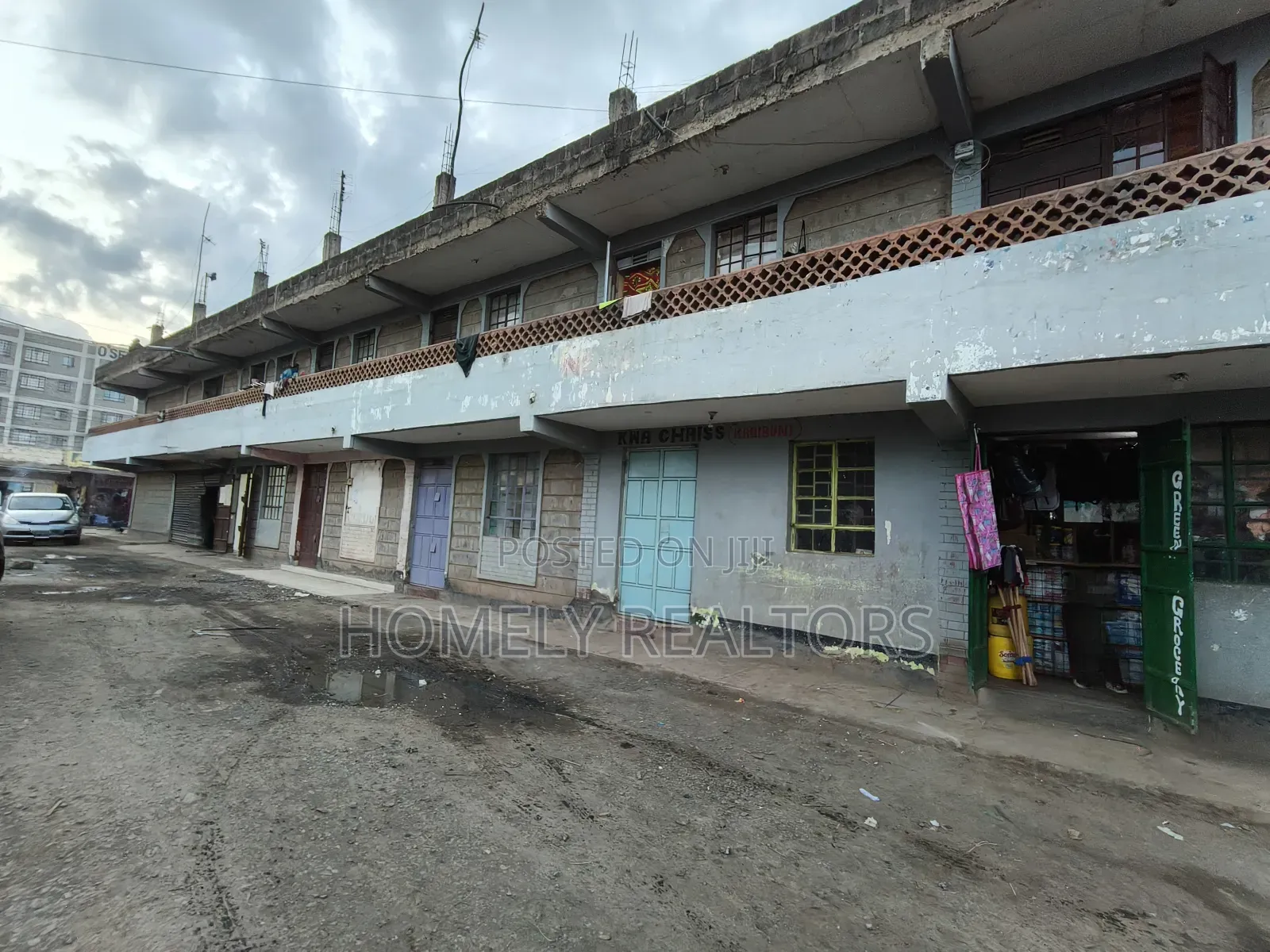 Residential Flat on Sale in Ongata Rongai CBD Touches Tarmac in Ongata Rongai