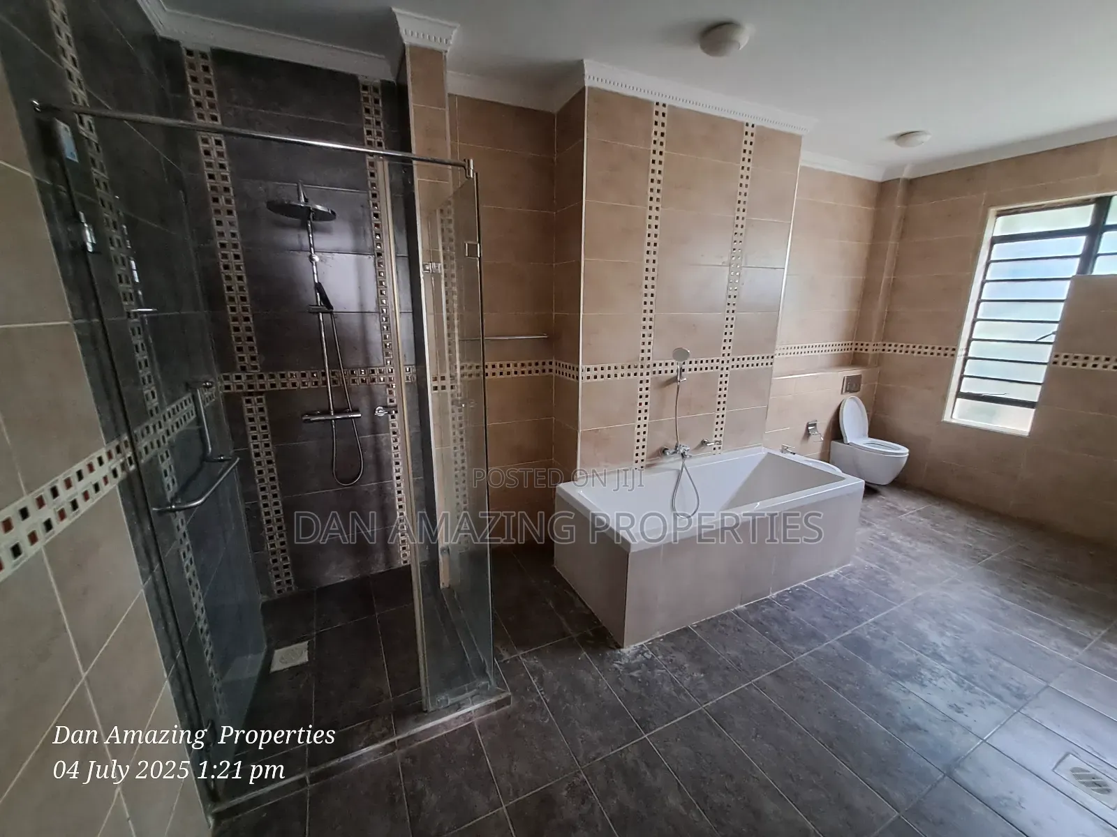 5bdrm Townhouse/Terrace in Convent Drive, Lavington for sale in Lavington