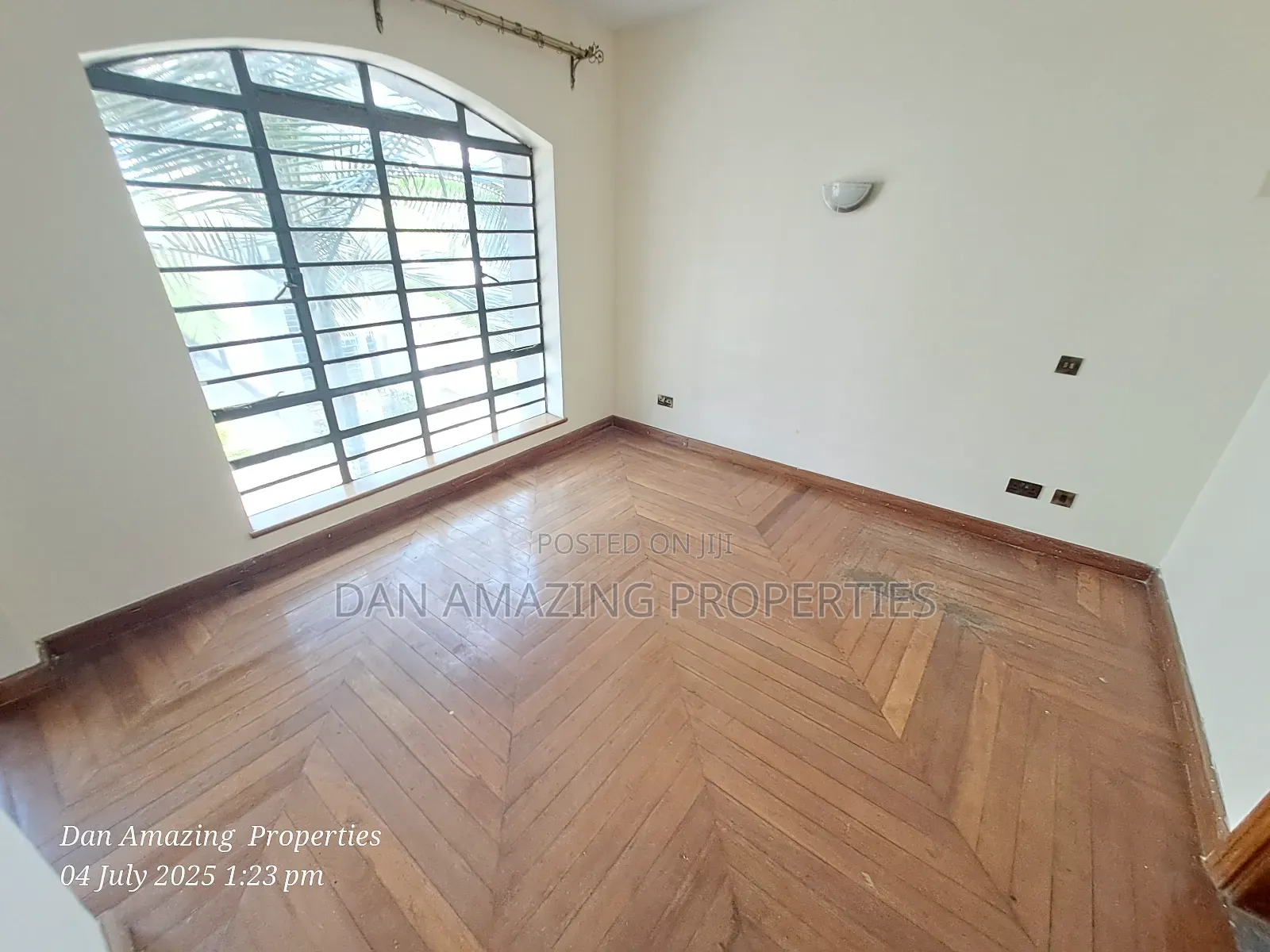 6 Units of 5bdr Townhouse Lavington for Sale Alng Convent Dr in Lavington