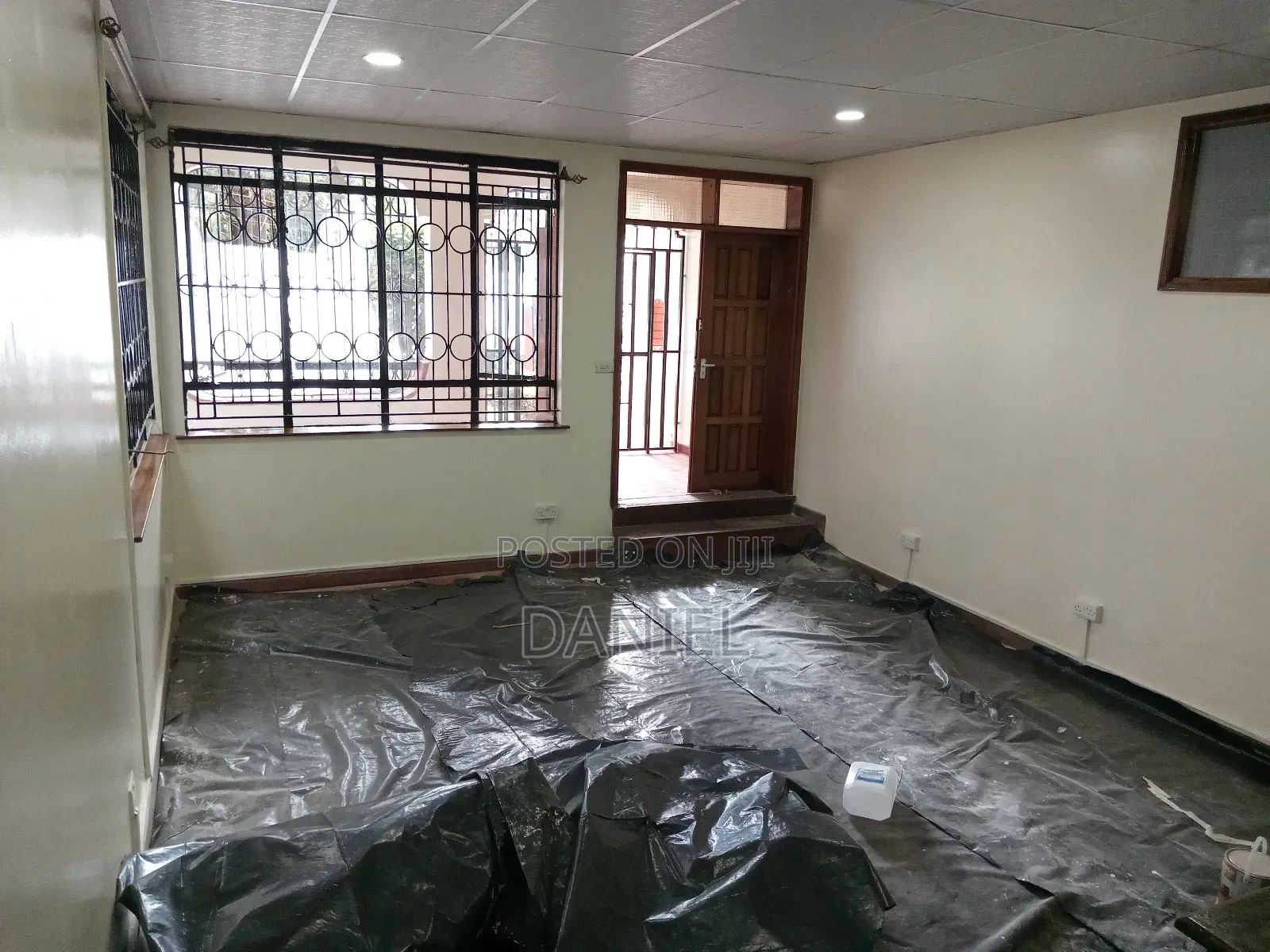 Five Bedroom Commercial Townhouse to Let Riverside Drive in Riverside Drive